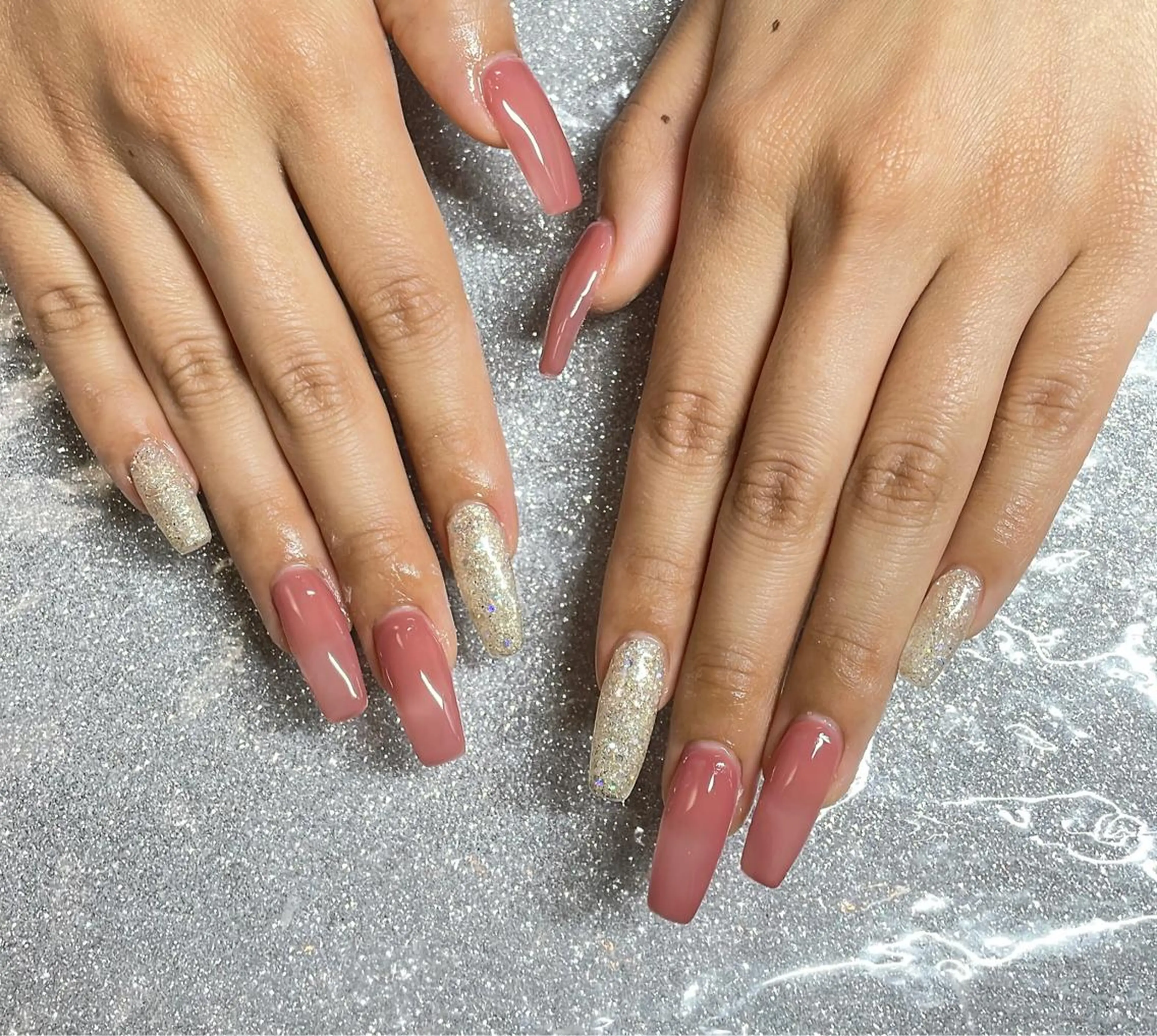 ネイル ハンドネイル VIERU 🌈🎀💖のネイルデザイン