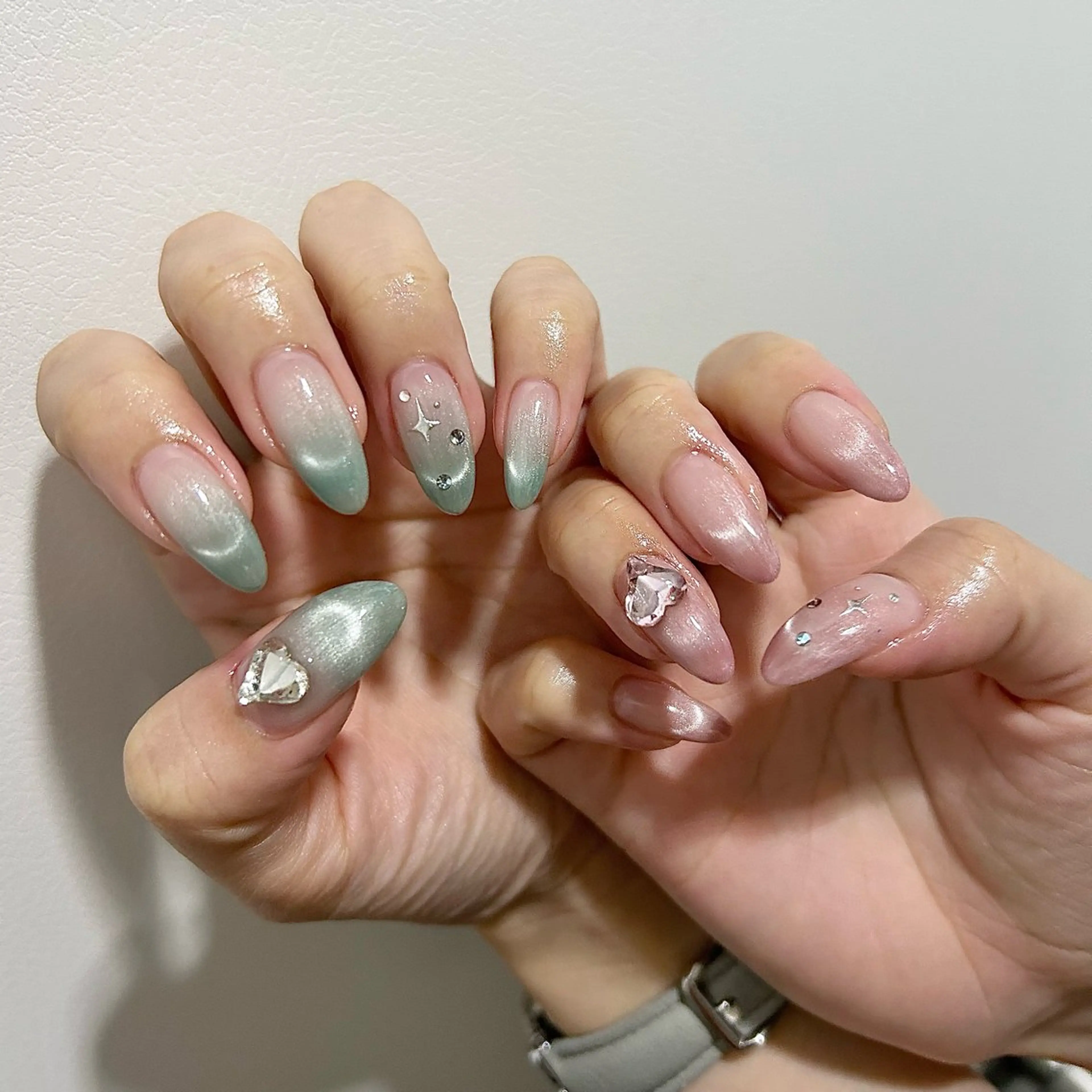 ネイル フレンチネイル グリーン ハンドネイル パラあり！フィルイン 美フォルムのネイルデザイン