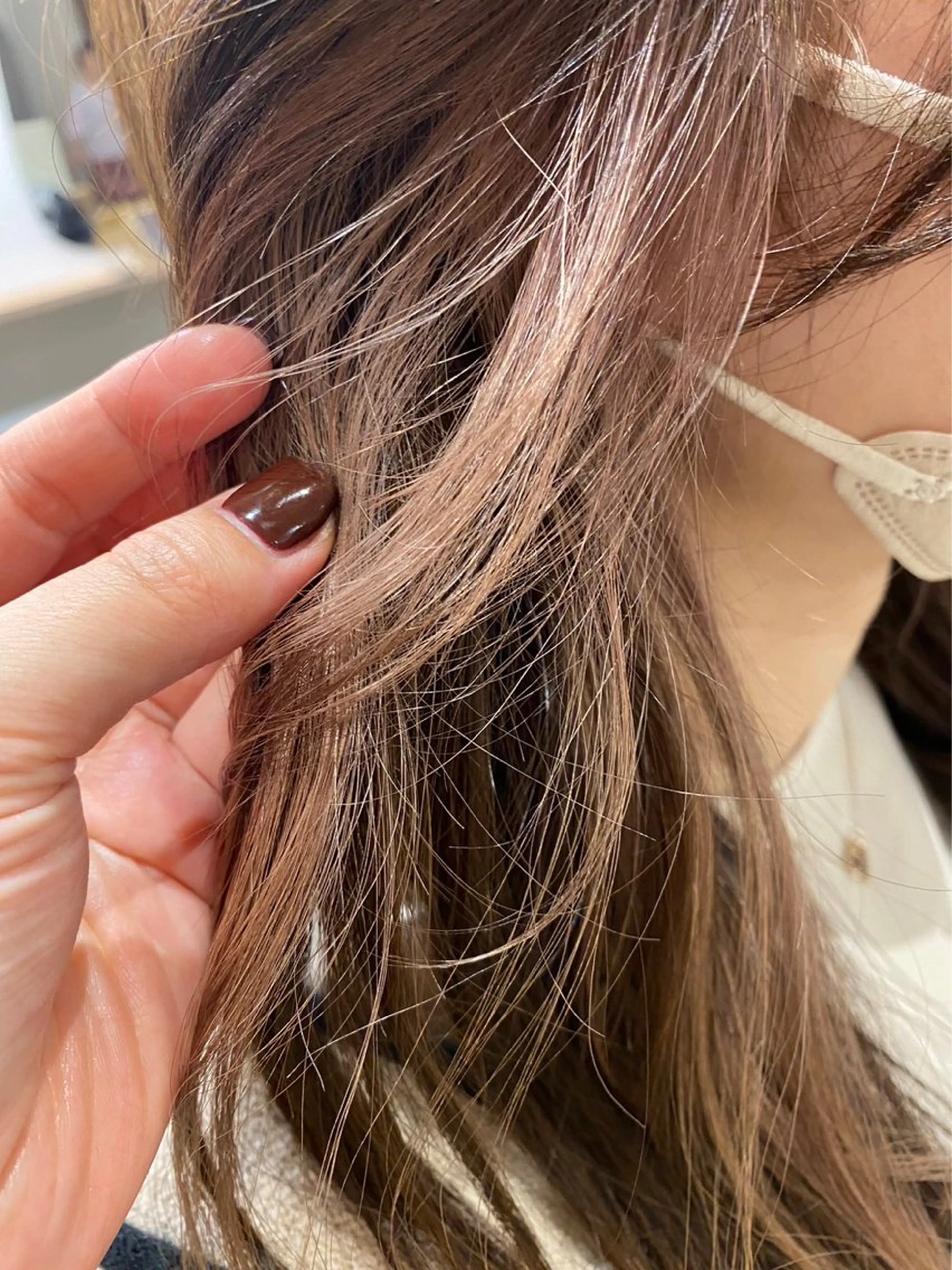 カラー ベージュカラー ブリーチ 透明感カラー イヤリングカラー ピンクカラー ヘアカラー モエカ -YUCCA-のヘアスタイル