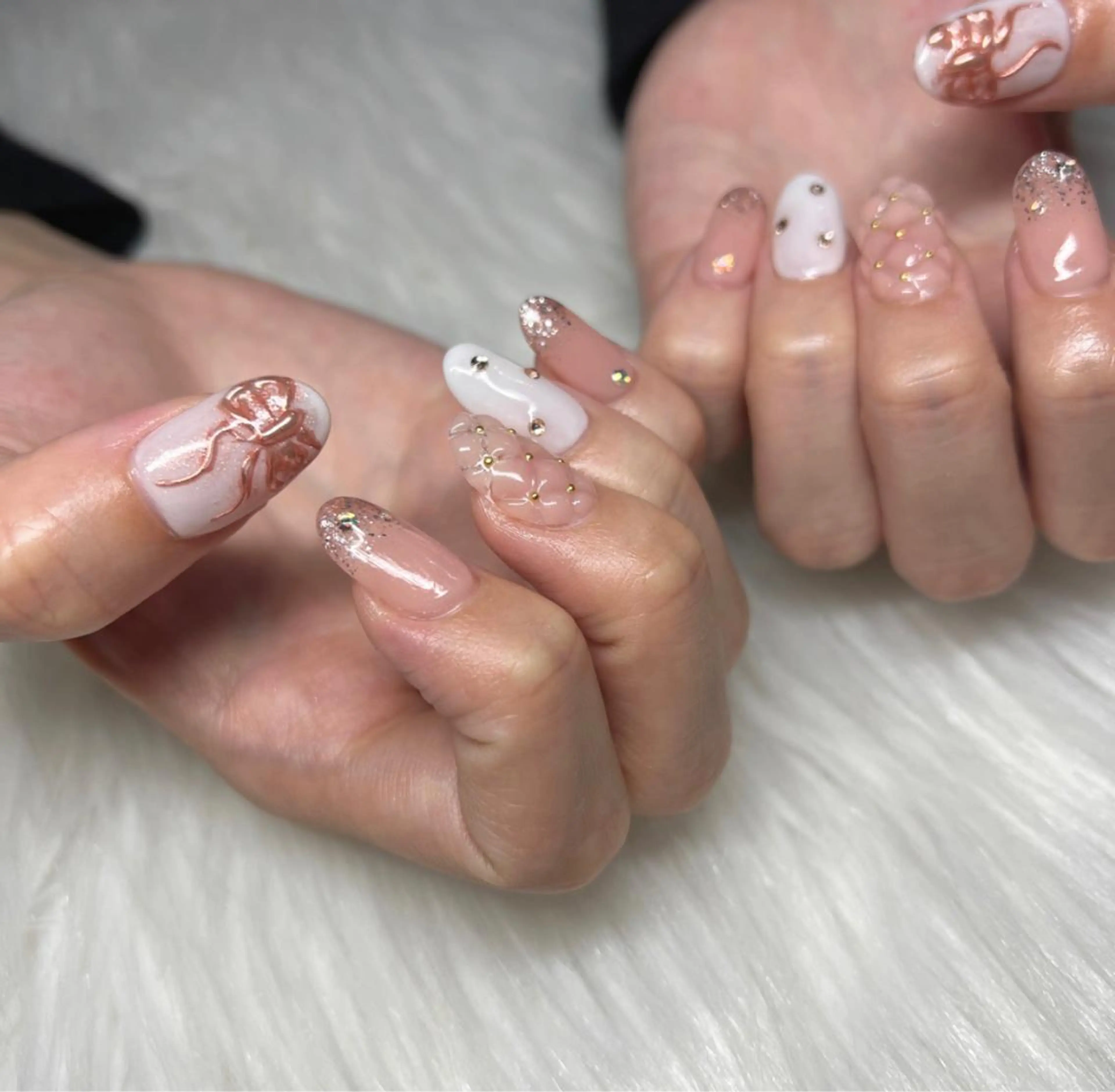 ネイル オーロラネイル フレンチネイル ジェルネイル 韓国ネイル マグネットネイル LeaLea nails.のネイルデザイン