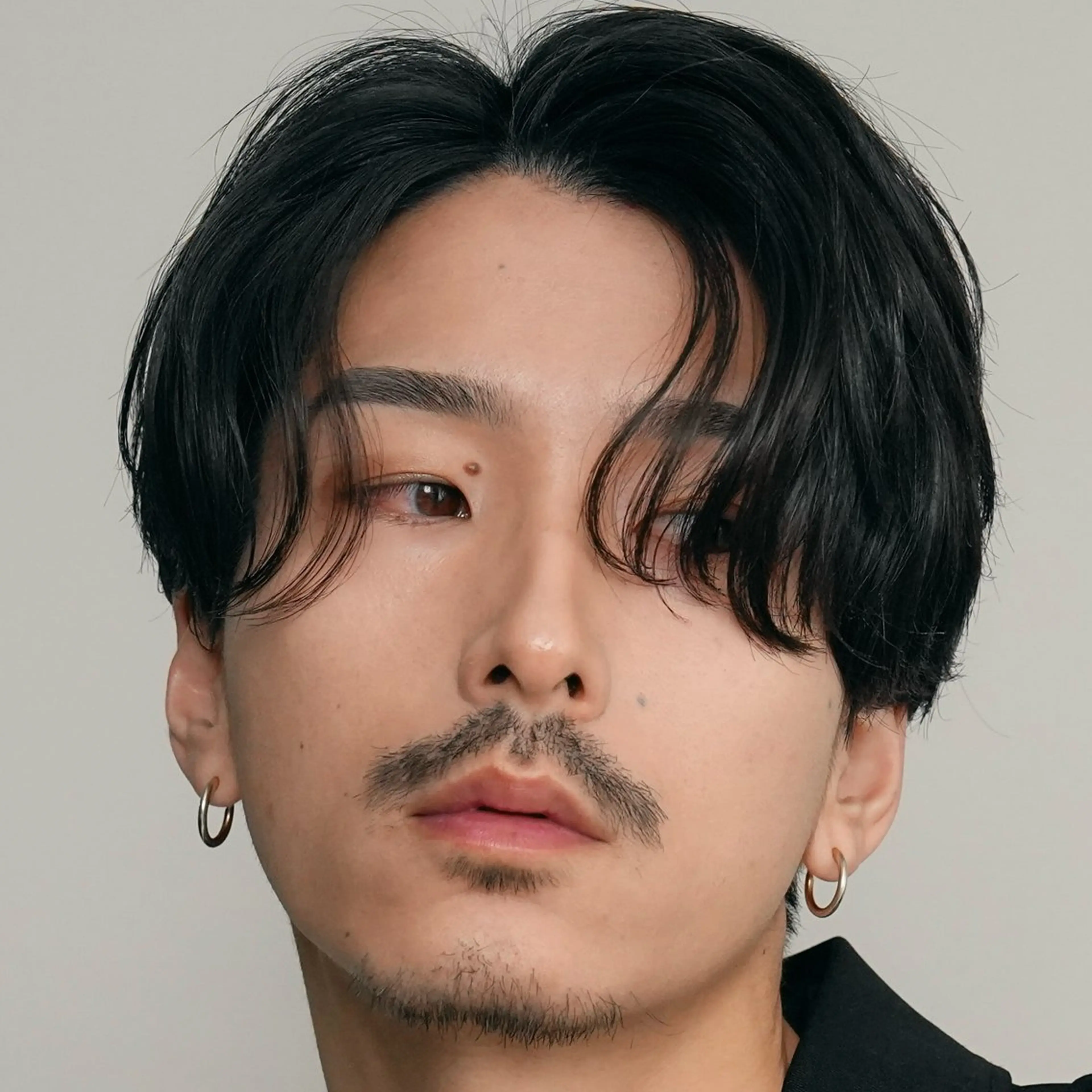 ショート パーマ メンズ カット パーマ 丸山 哲史のヘアスタイル