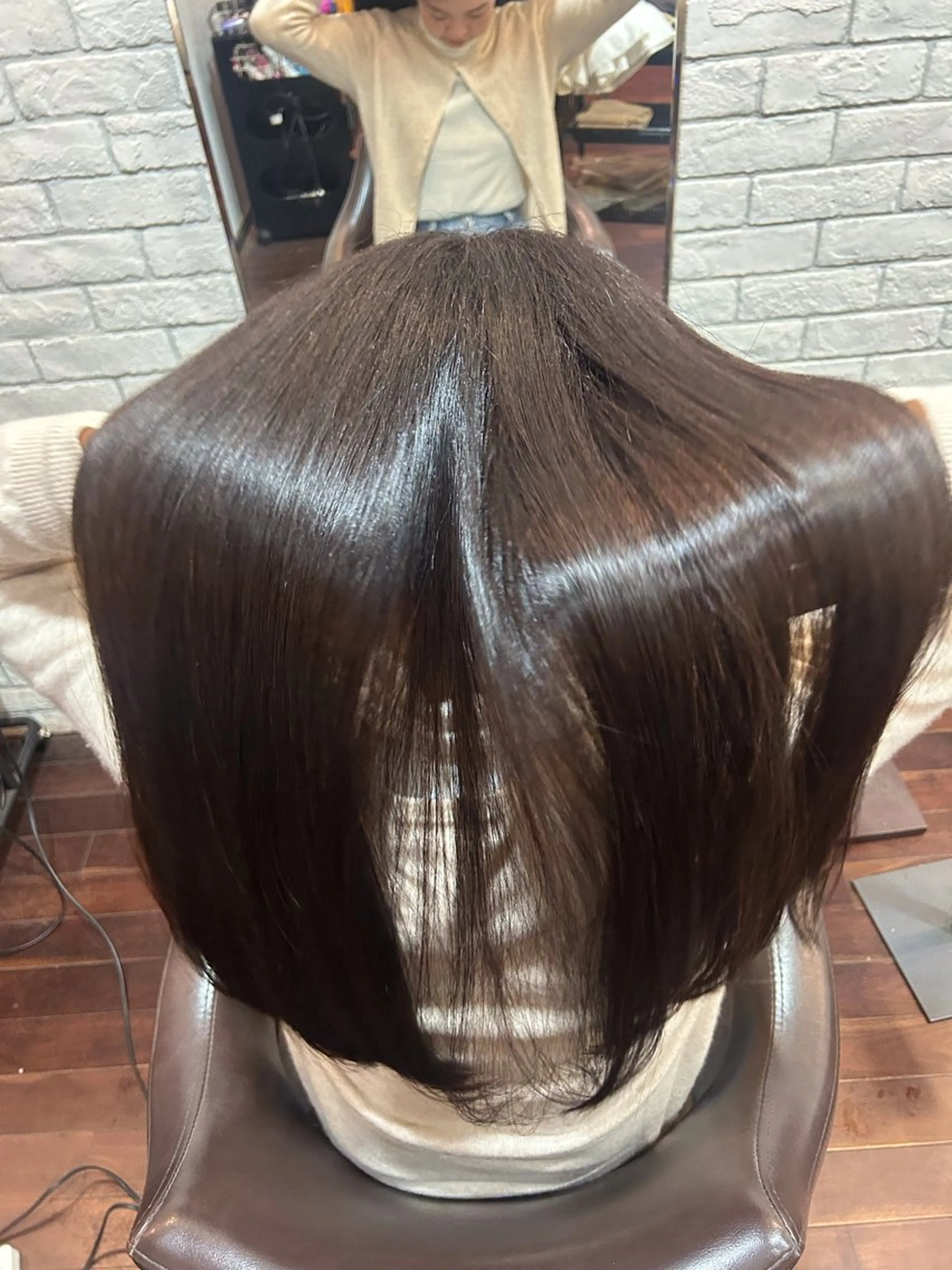 ✨ツヤツヤサラサラ触りたくなる髪に‼️　　　　　　　　　　髪質改善縮毛矯正+似合わせカット＋トリートメントの写真