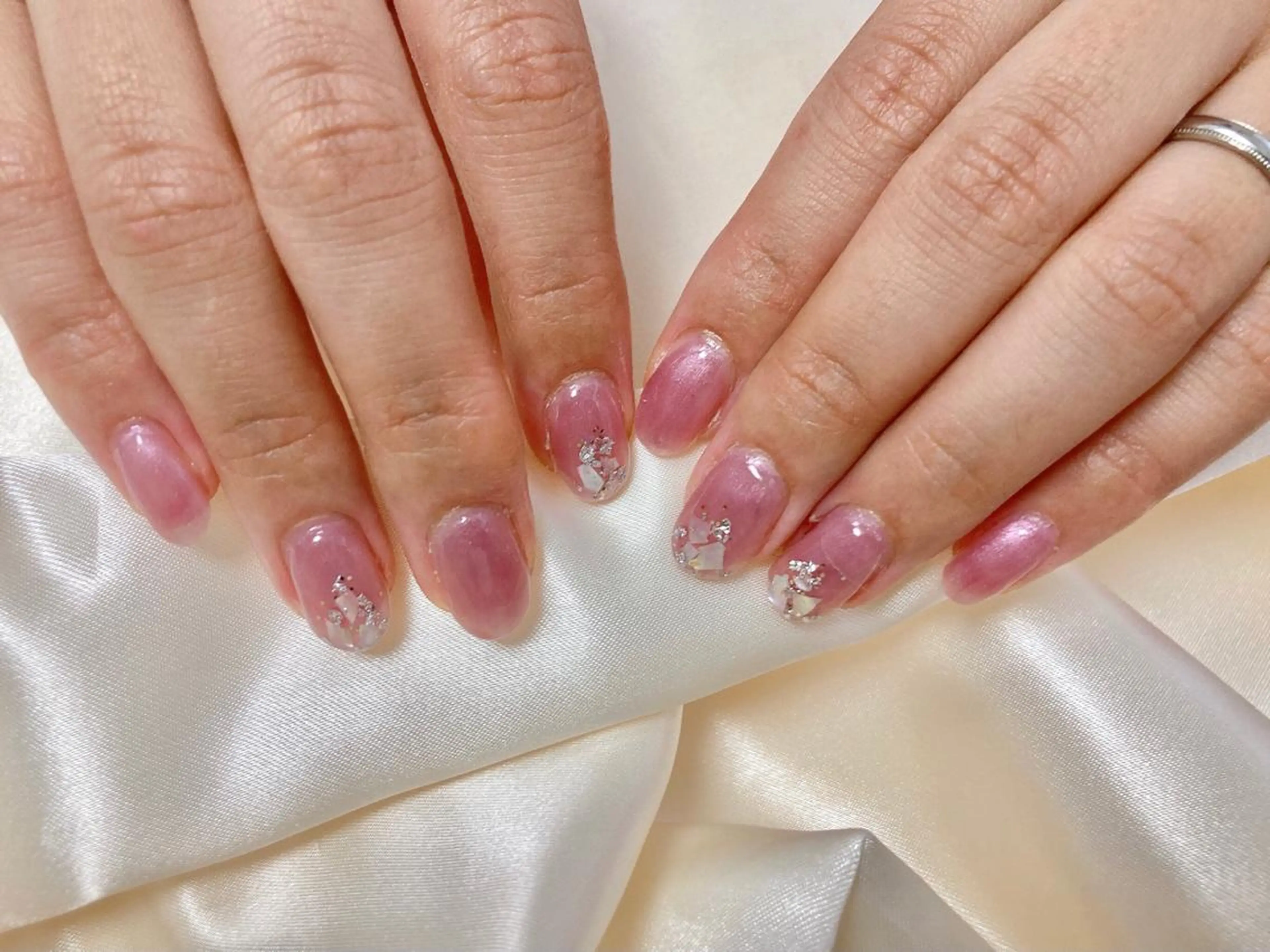 ネイル mogunail &blowのネイルデザイン