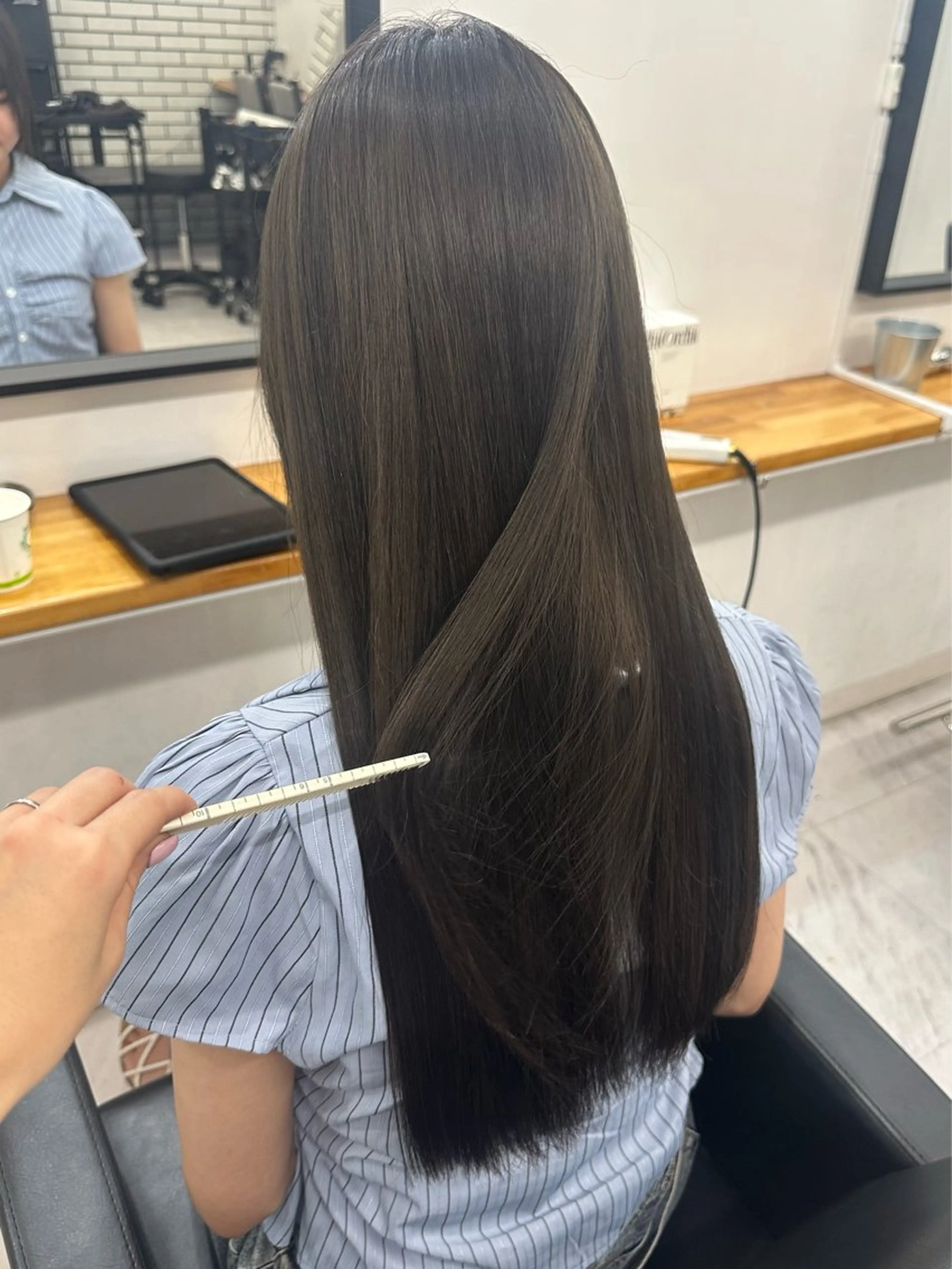 ロング カラー オリーブカラー カット ヘアカラー トリートメント GiseL博多 HiROEのヘアスタイル