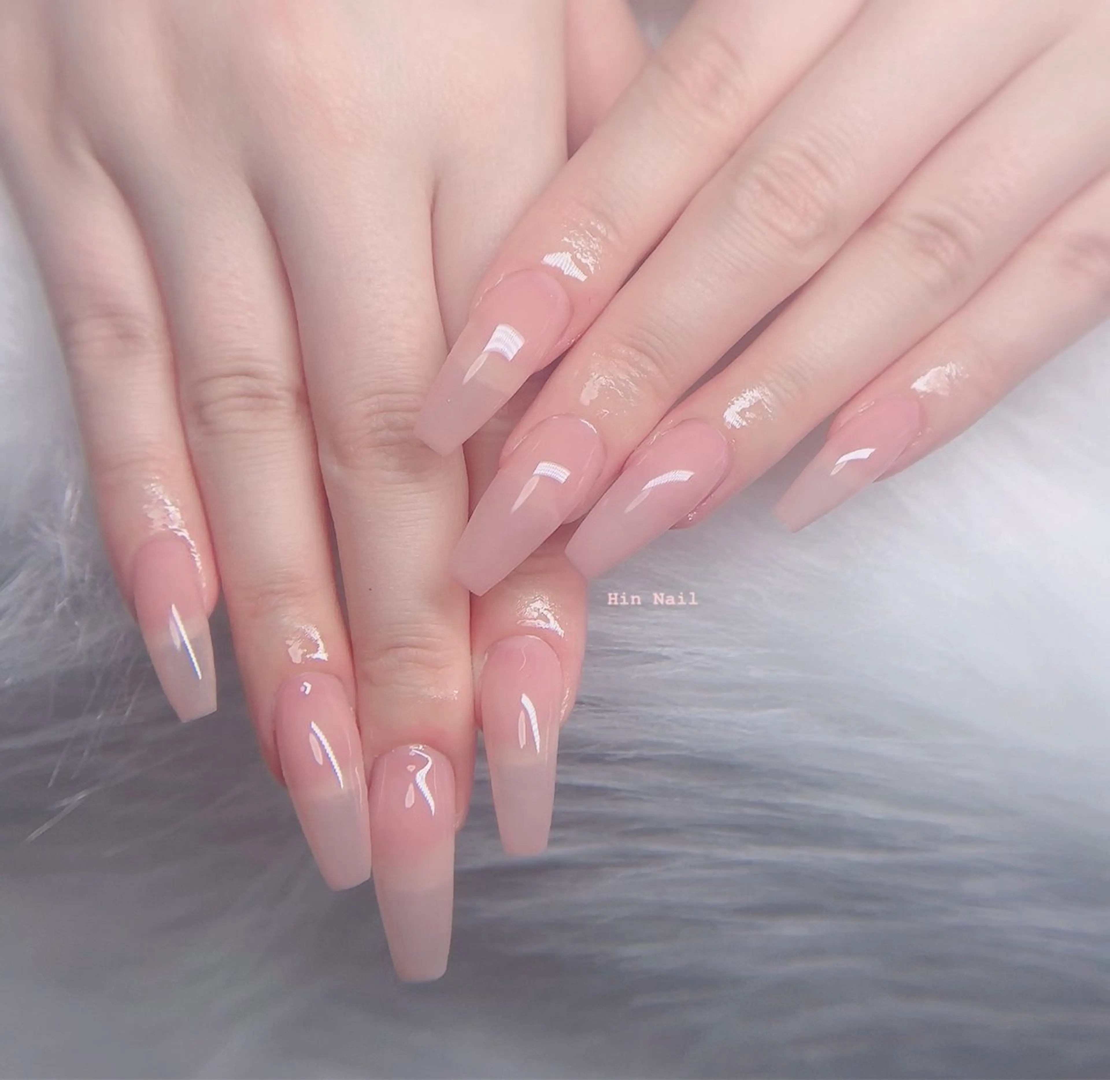 ネイル ハンドネイル Hin Nailsのネイルデザイン