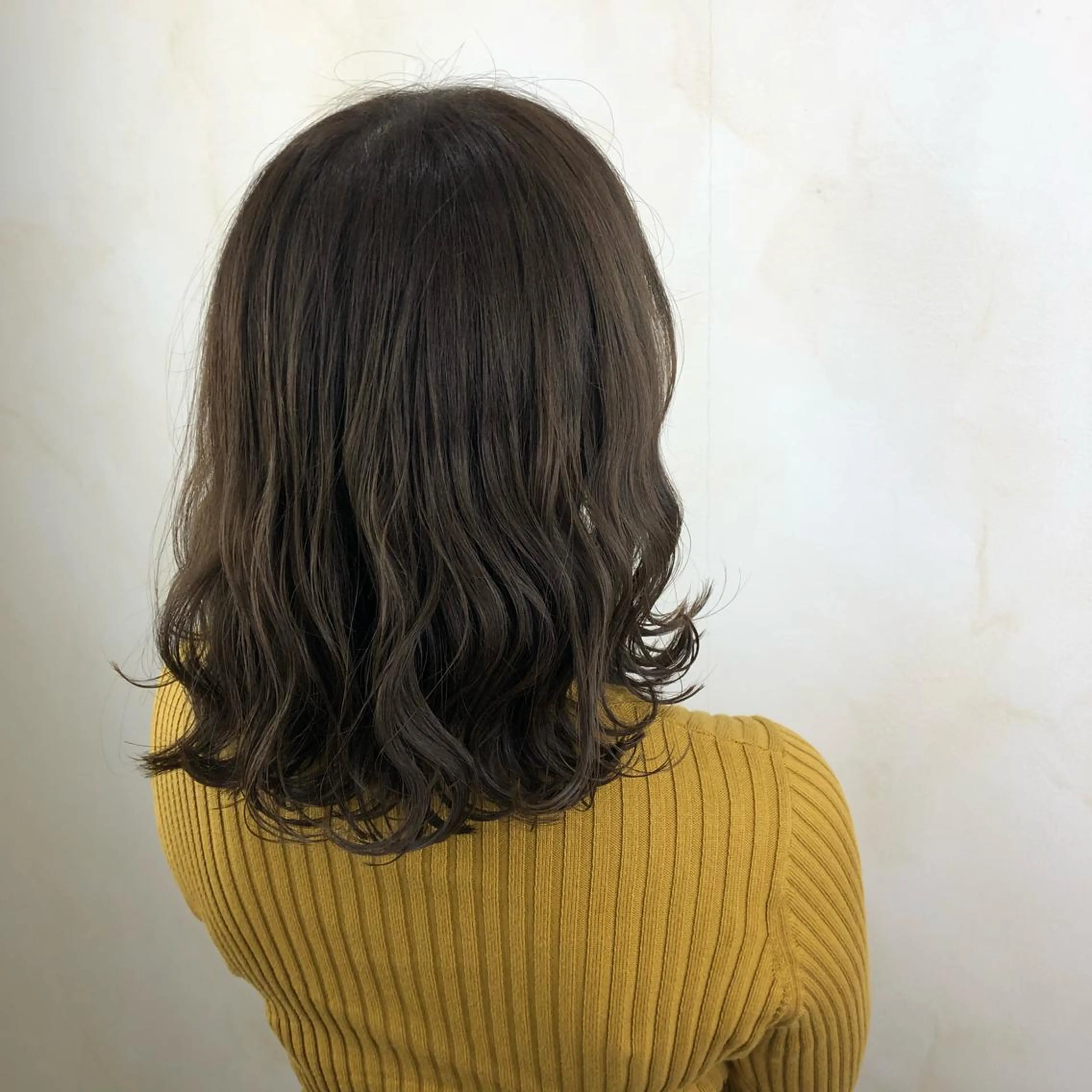 ミディアム iroa＋color 鶴見店のヘアスタイル