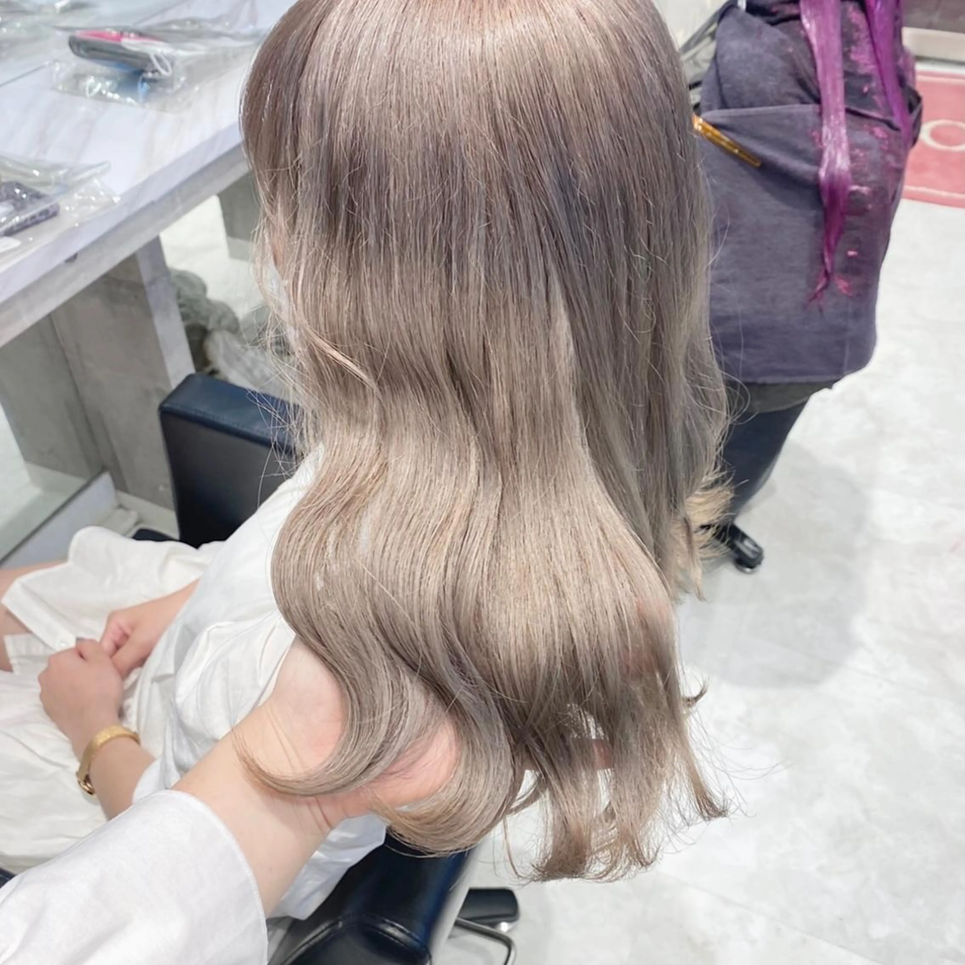 ミディアム カラー ヘアアレンジ メンズ キッズ お悩み解決美容師 💐AMIのヘアスタイル