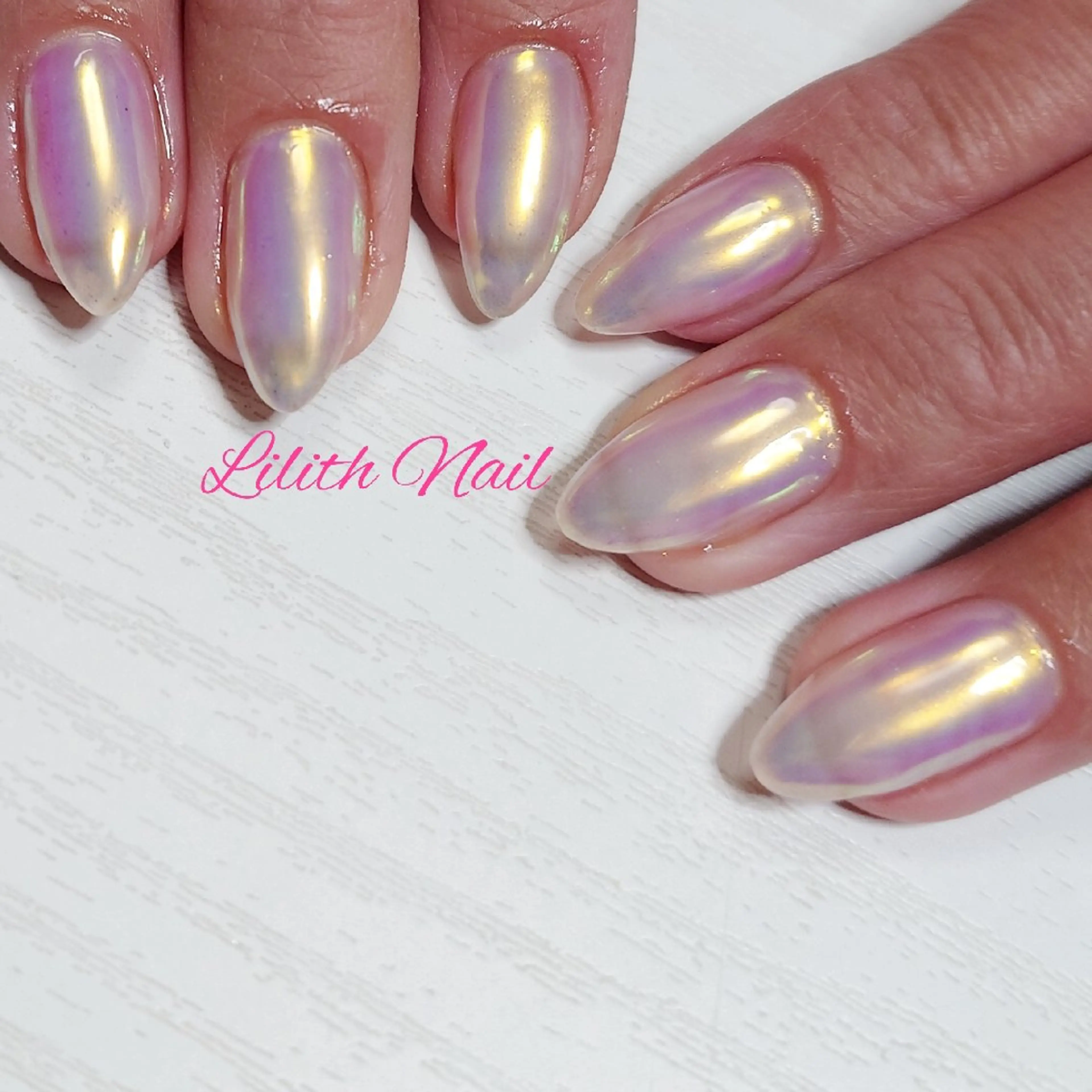 ネイル オーロラネイル ミラーネイル ハンドネイル Lilith Nailのネイルデザイン