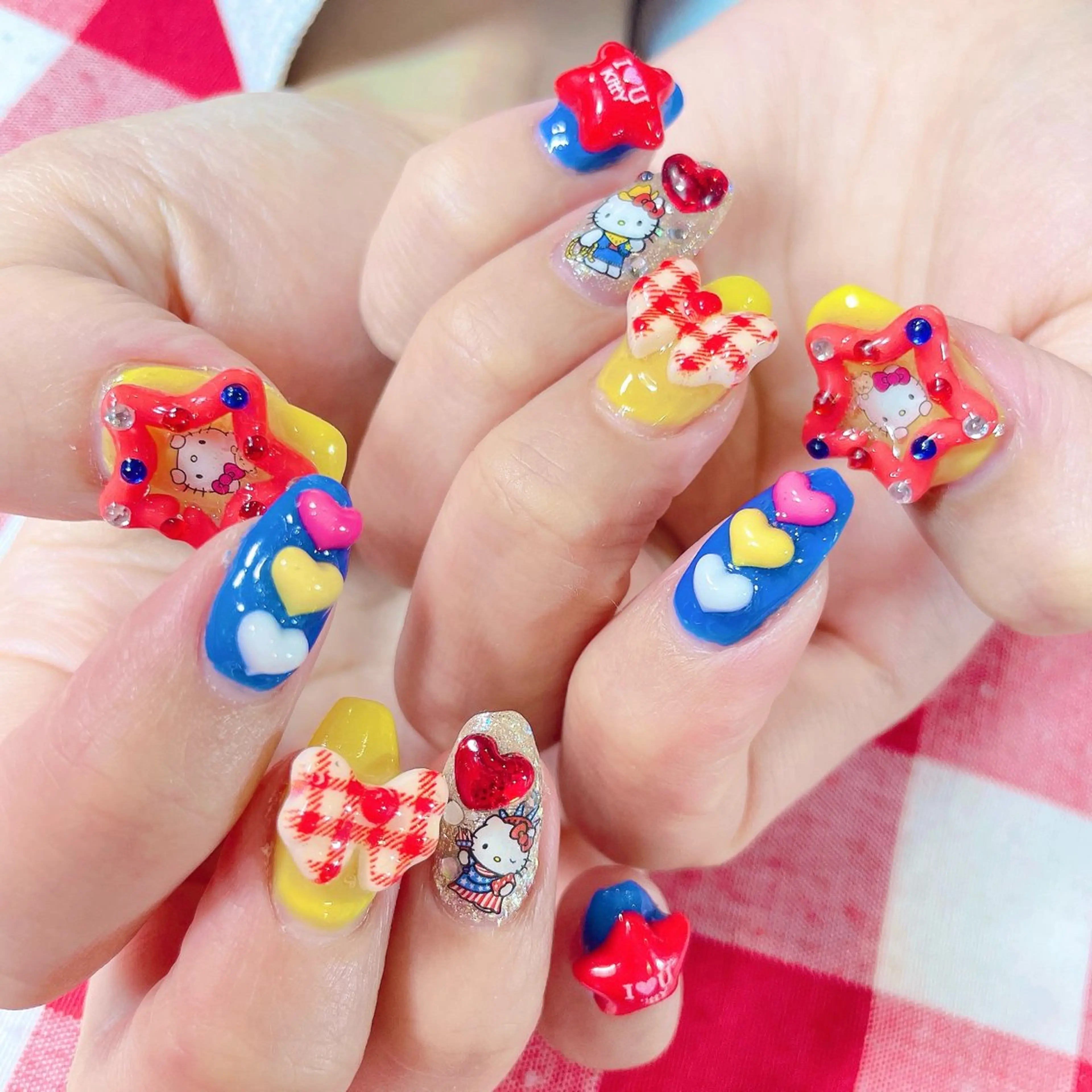 ネイル ハンドネイル MignonReve ♡EIMI🌈のネイルデザイン