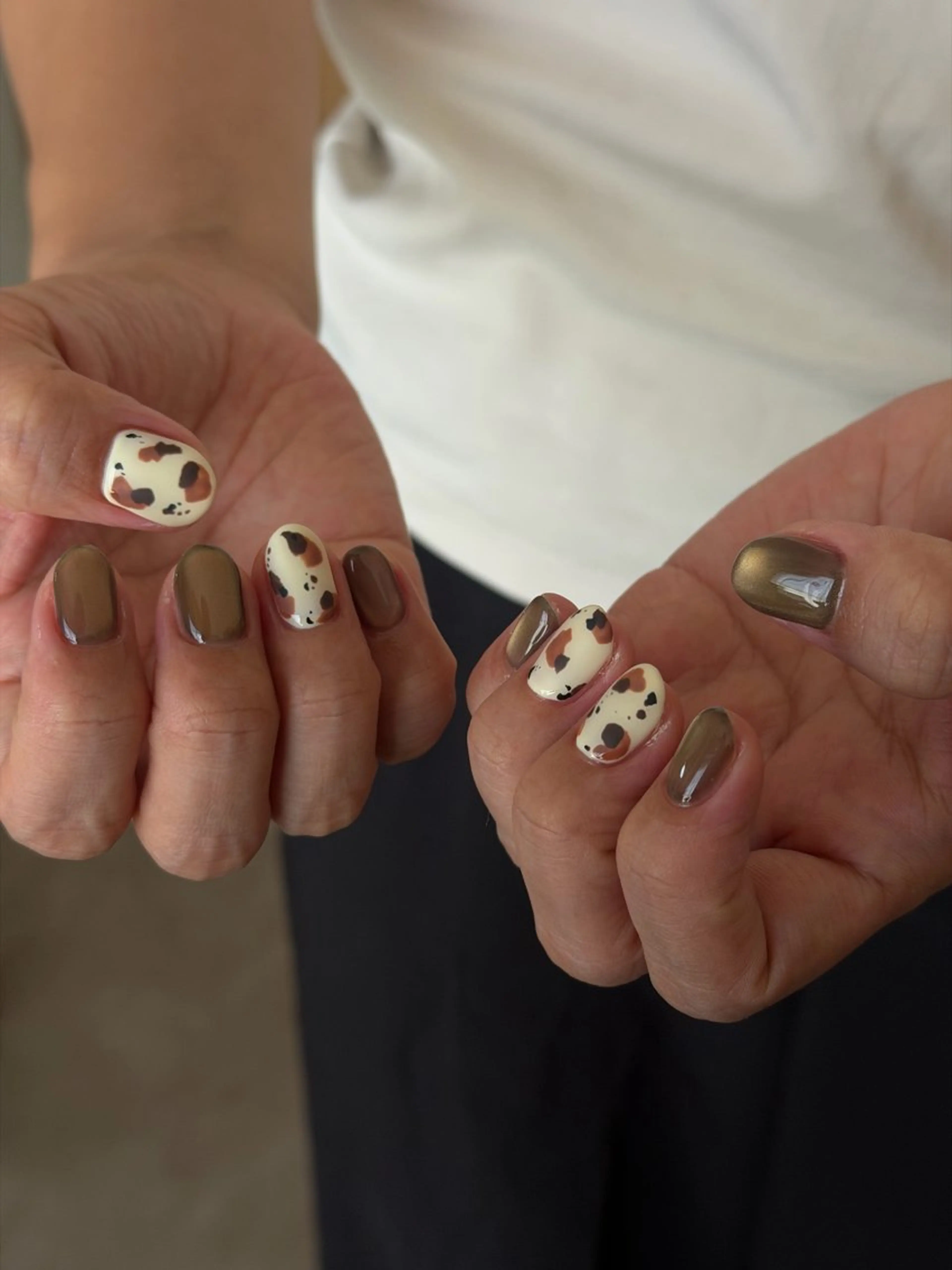 ネイル アニマル柄 マグネットネイル ハンドネイル Nroom. /はるのネイルデザイン