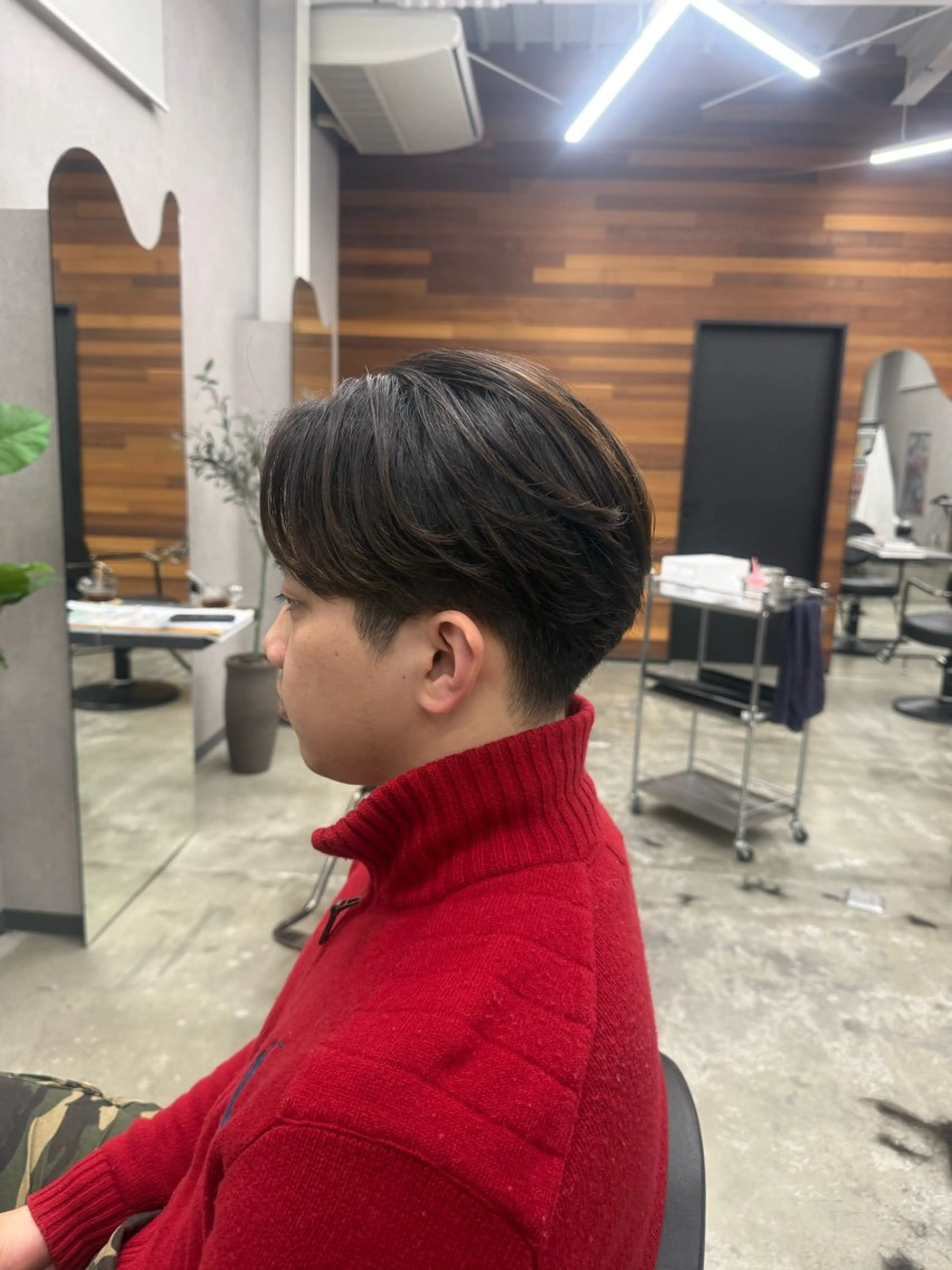 ミディアム カット 野上 晃生のヘアスタイル