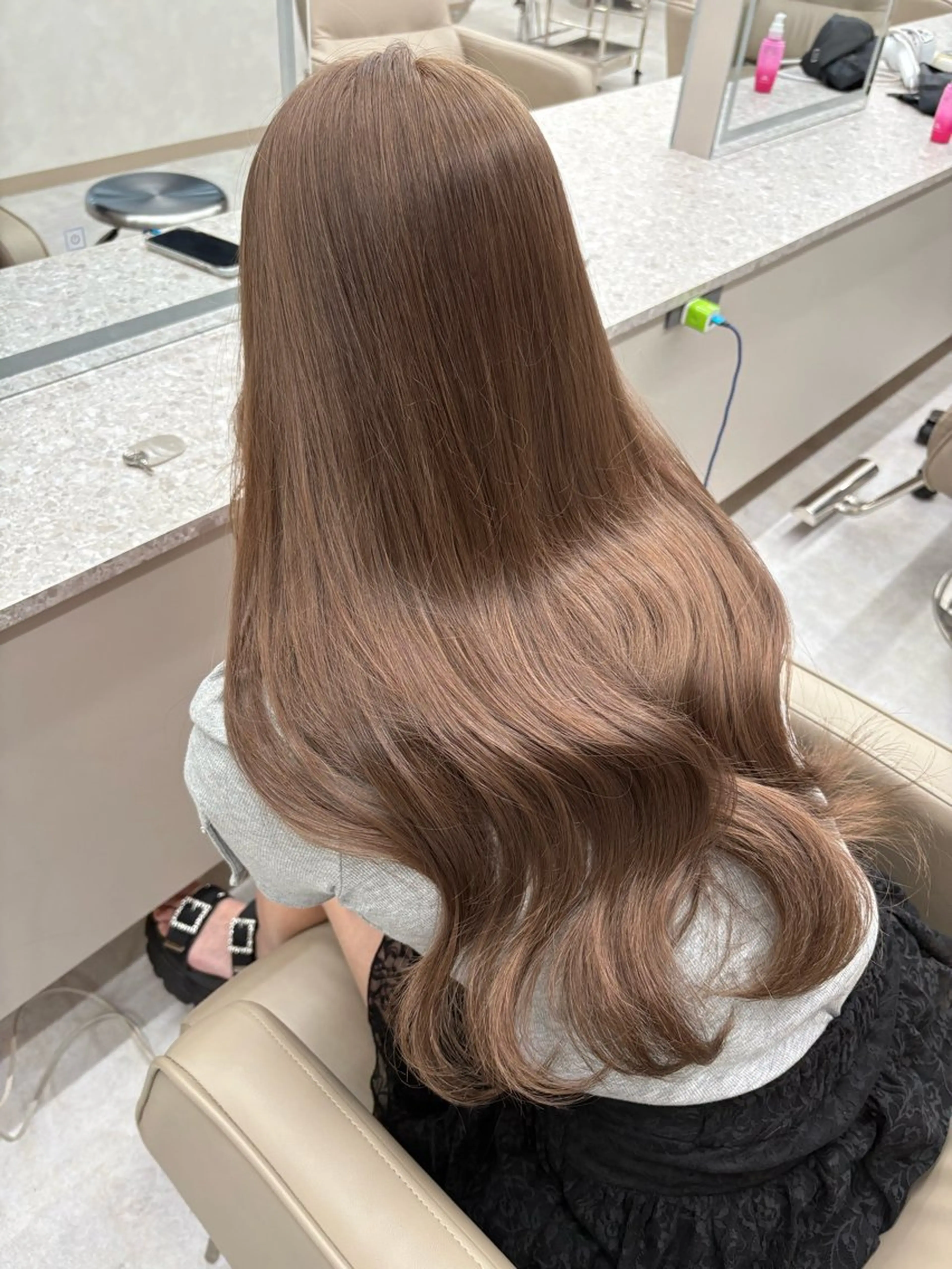 カラー 盛れる艶髪カラー Harusa🎀のヘアスタイル