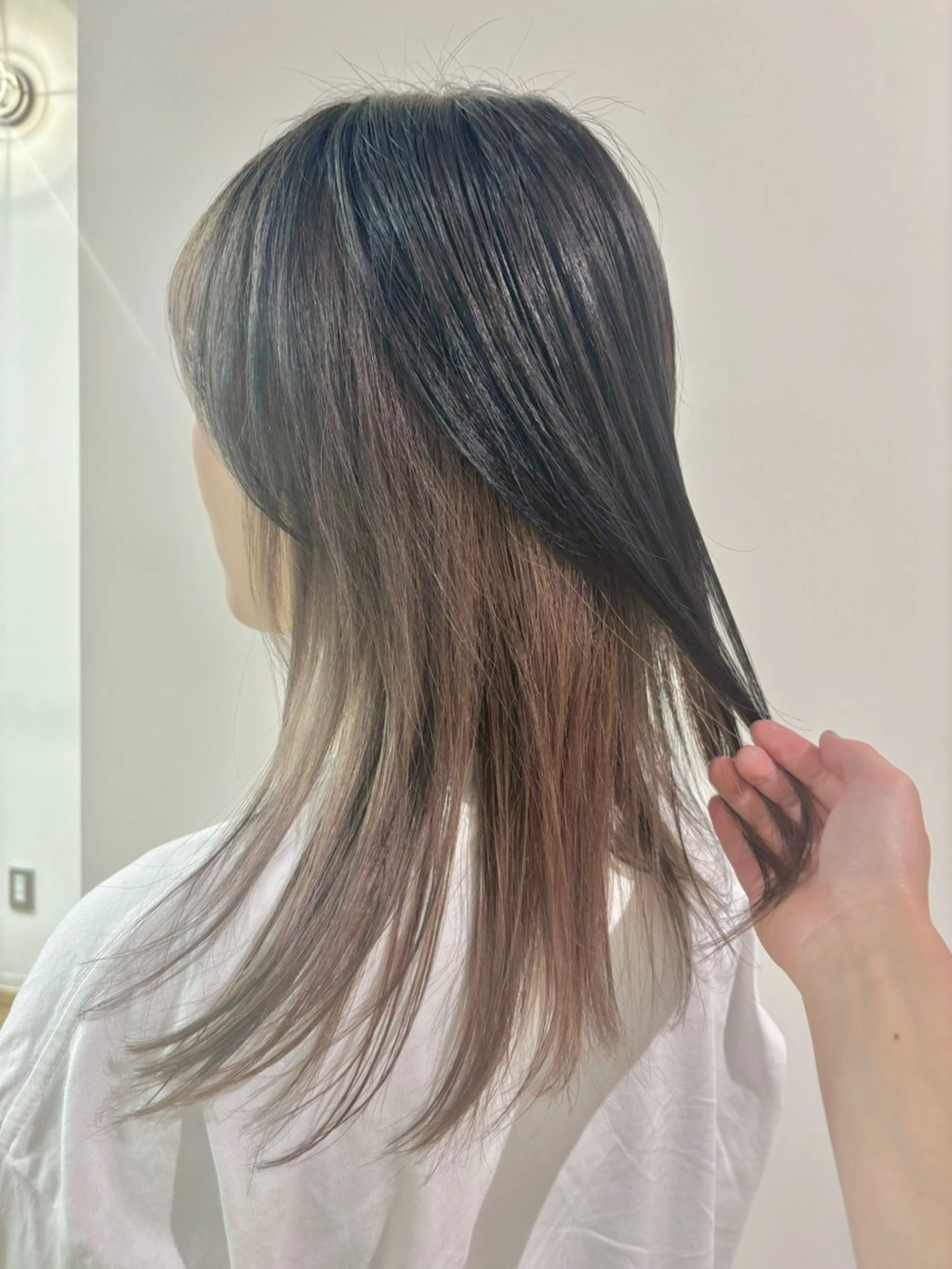 ロング カラー 古川 琴美のヘアスタイル