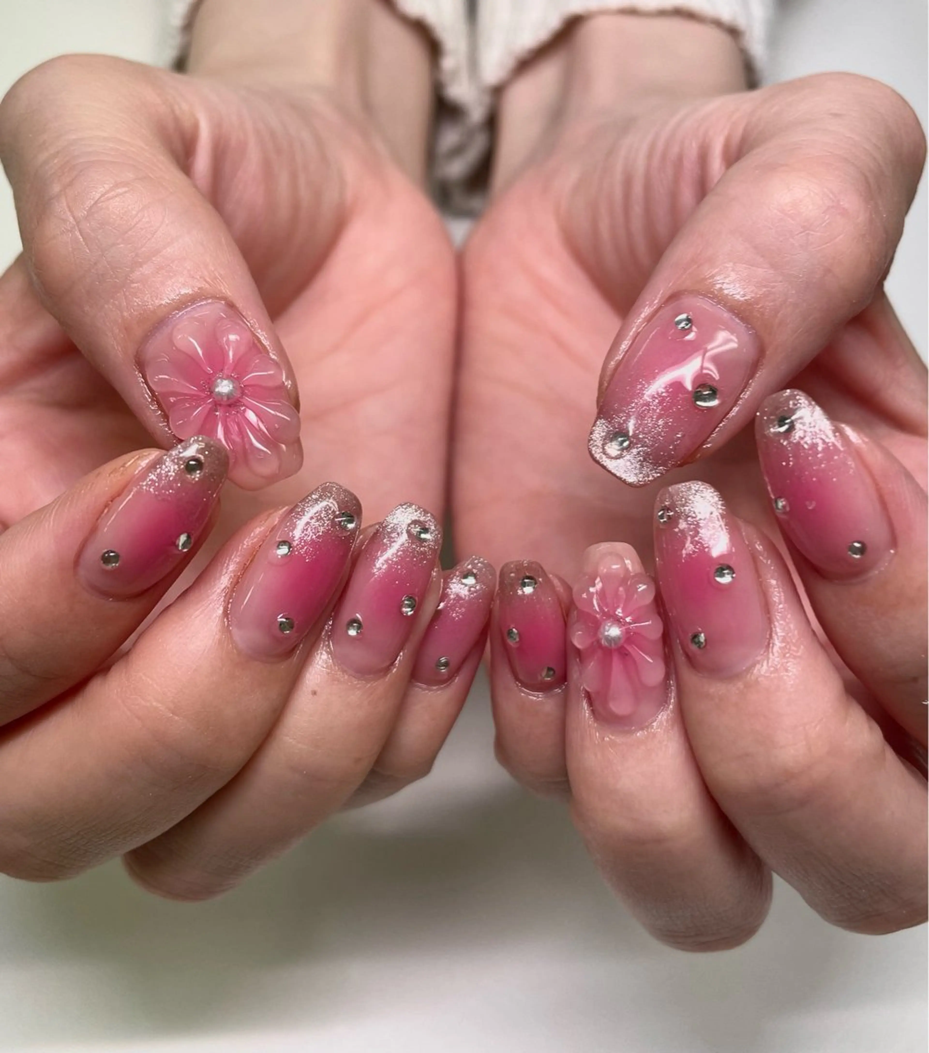 ネイル VENUS BELT AYAKAのネイルデザイン