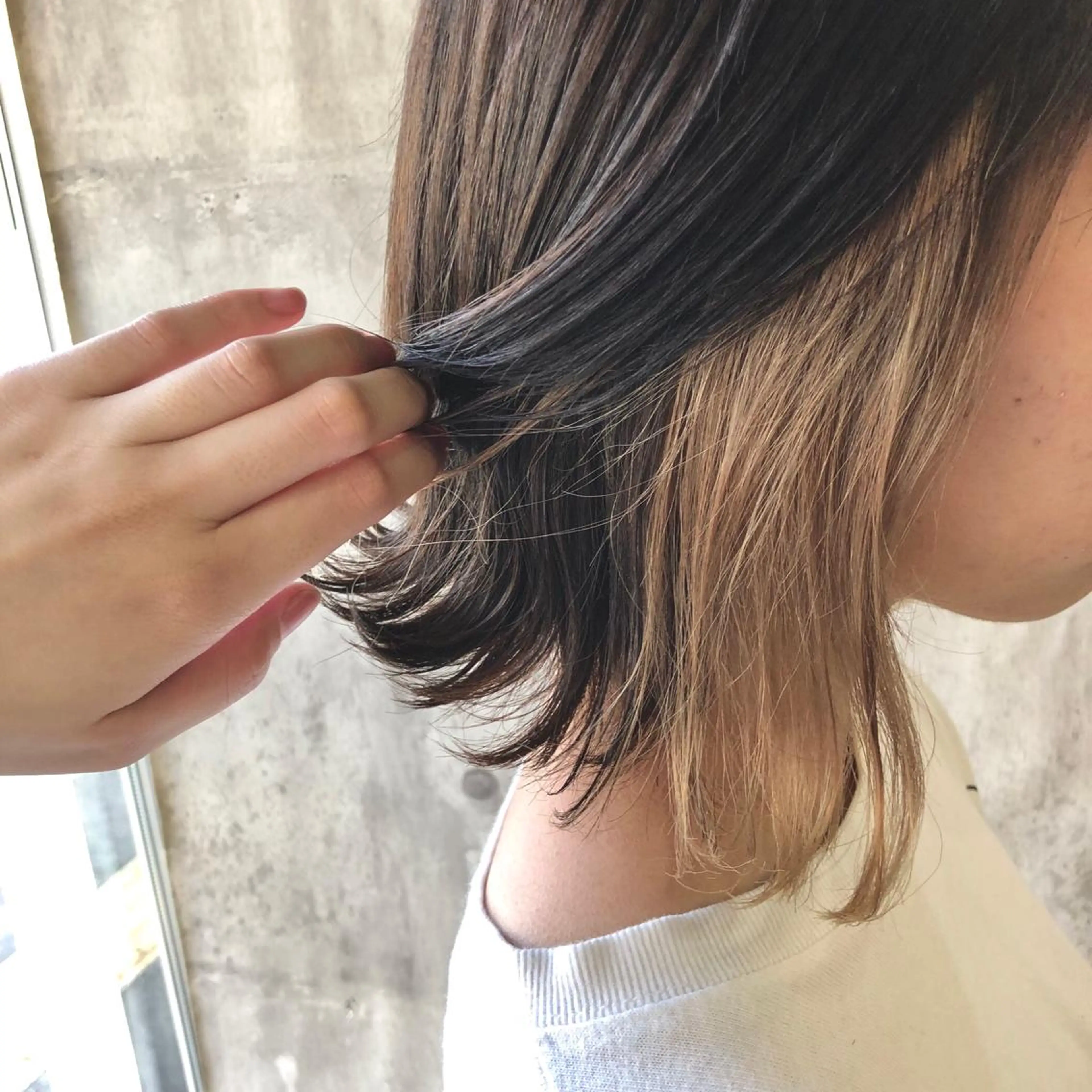 ミディアム カラー 菅沢 奈生のヘアスタイル