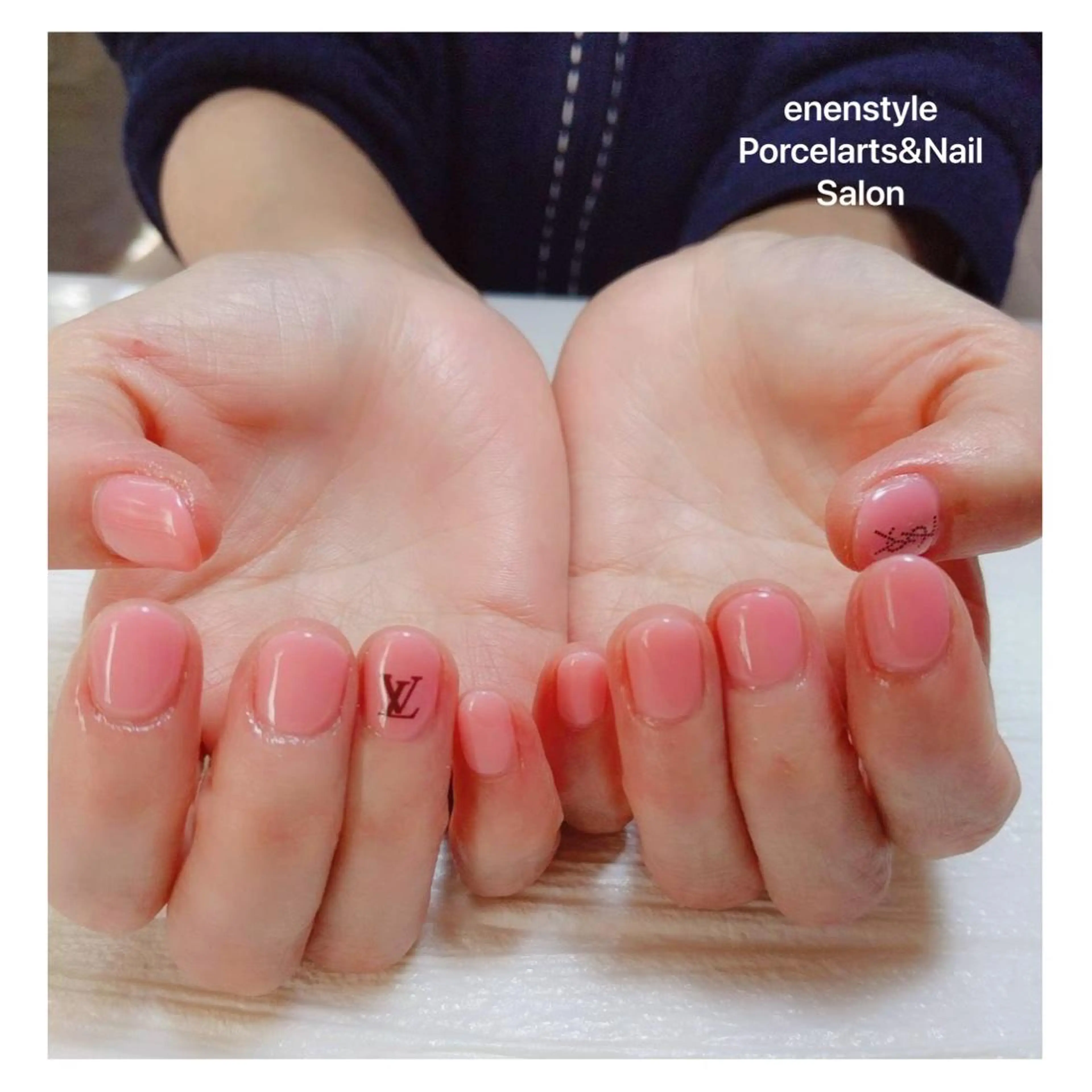 ショート ネイル 👑enen style👑のネイルデザイン