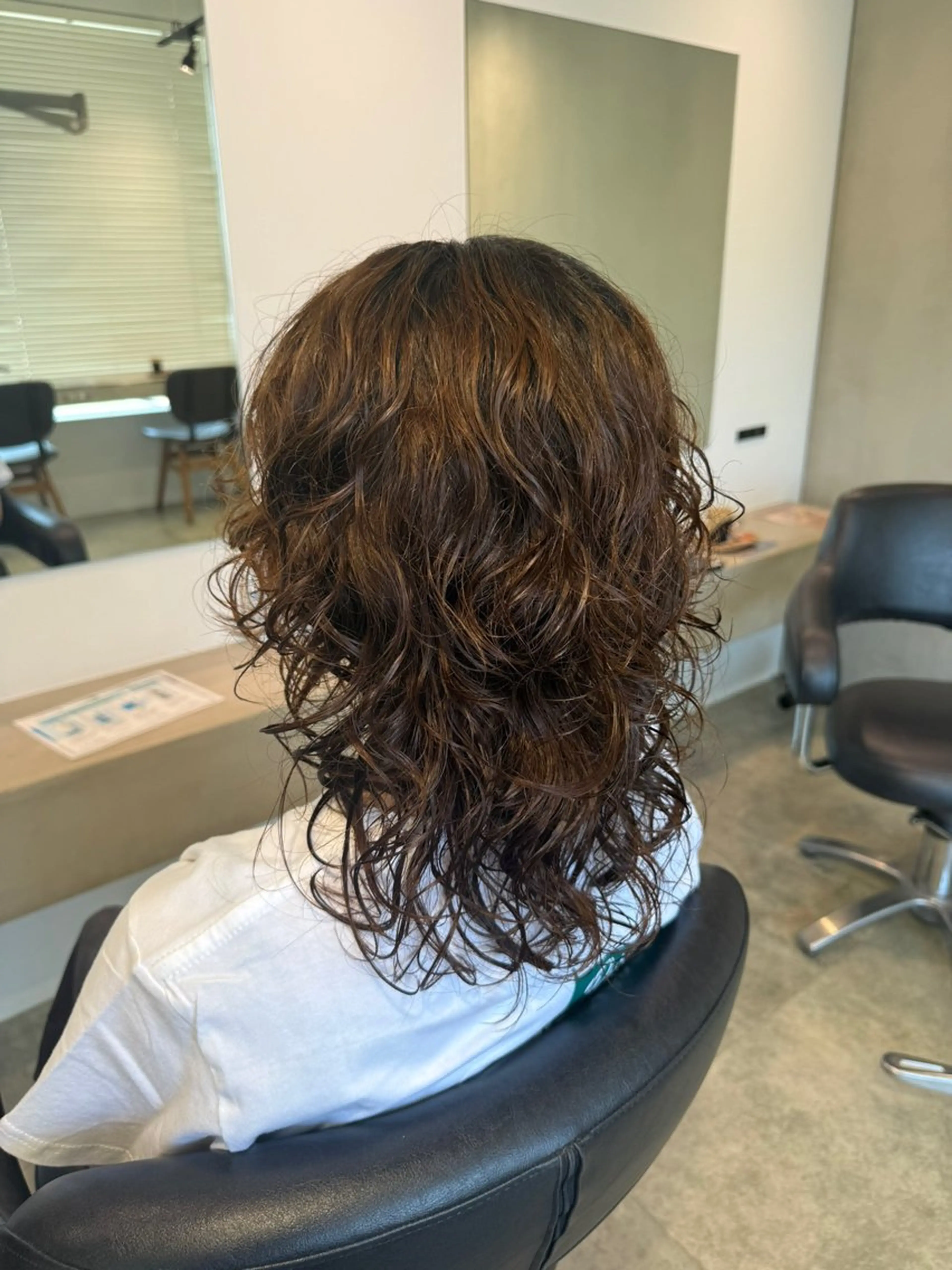パーマ ウルフカット 内田 涼風のヘアスタイル
