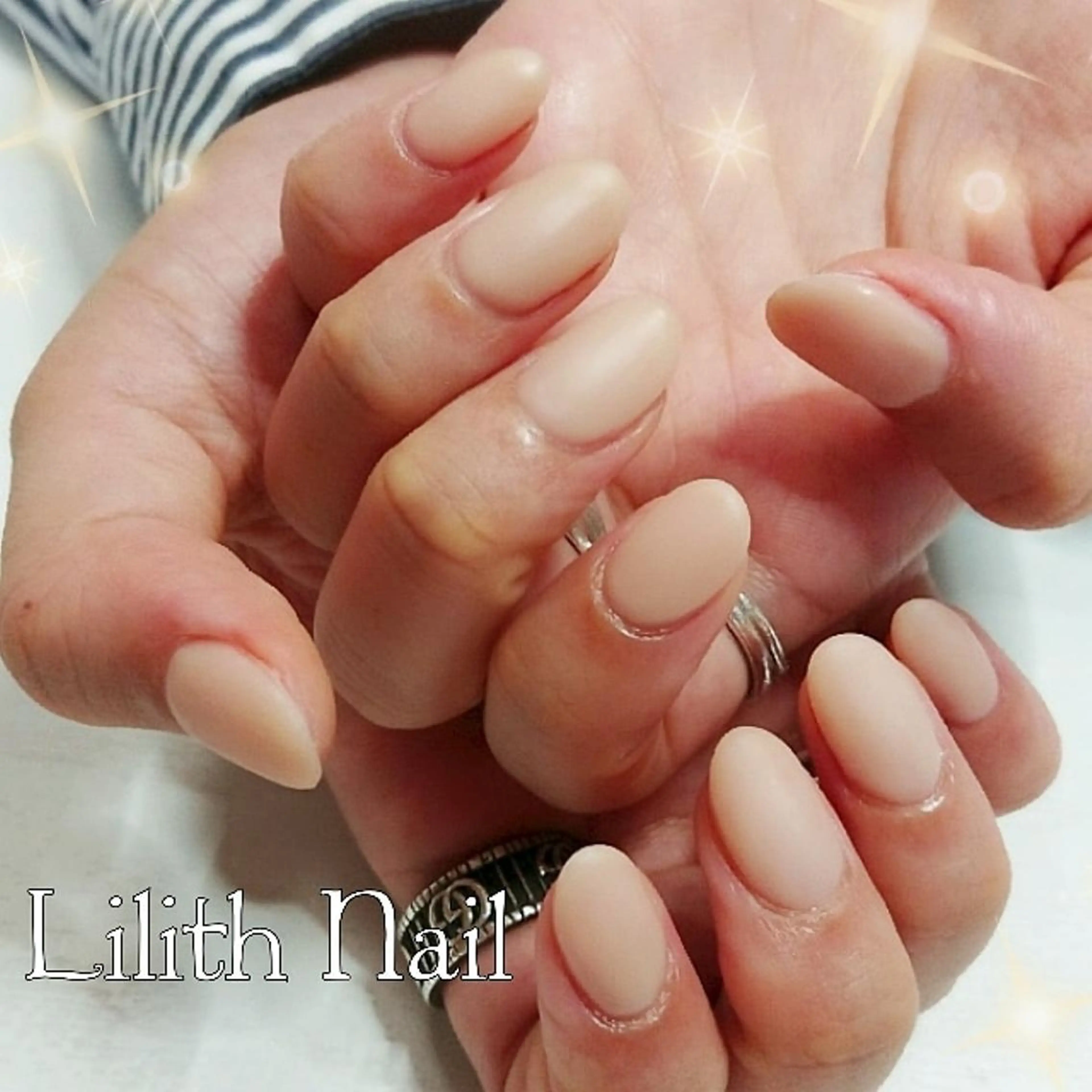 ネイル マットネイル ハンドネイル Lilith Nailのネイルデザイン
