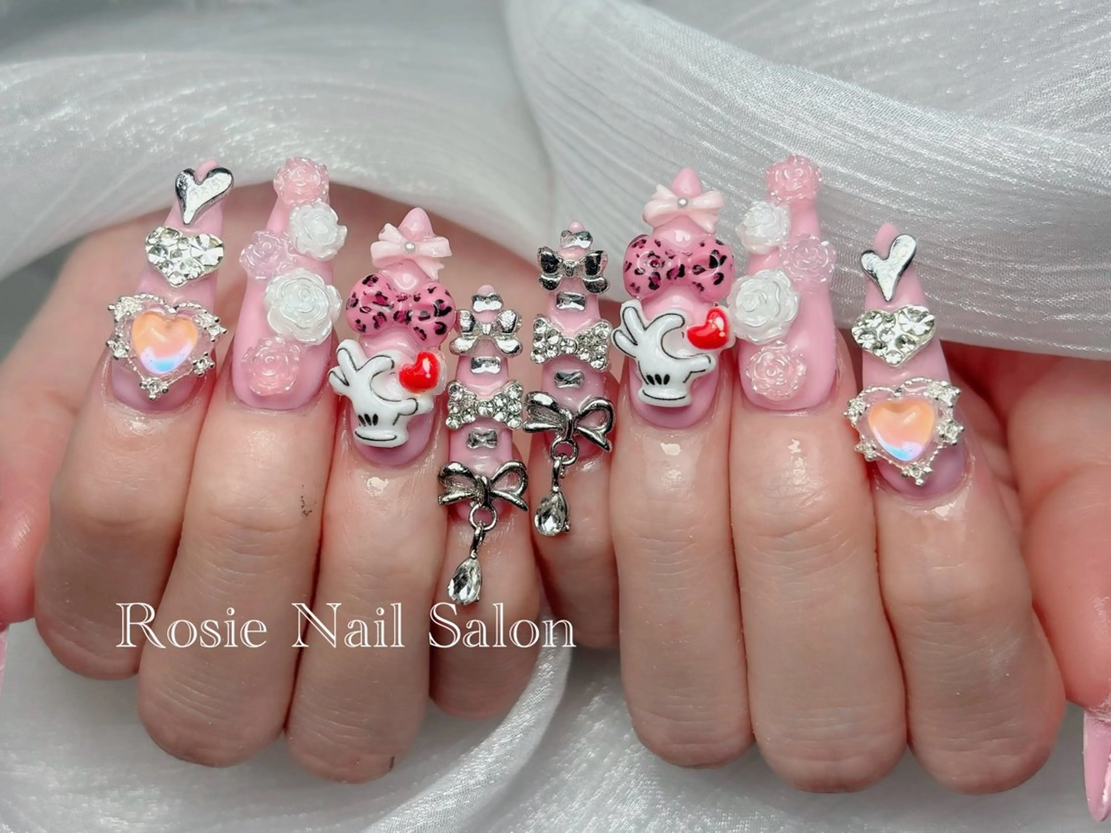 ネイル Rosie Nail サロン南越谷のネイルデザイン