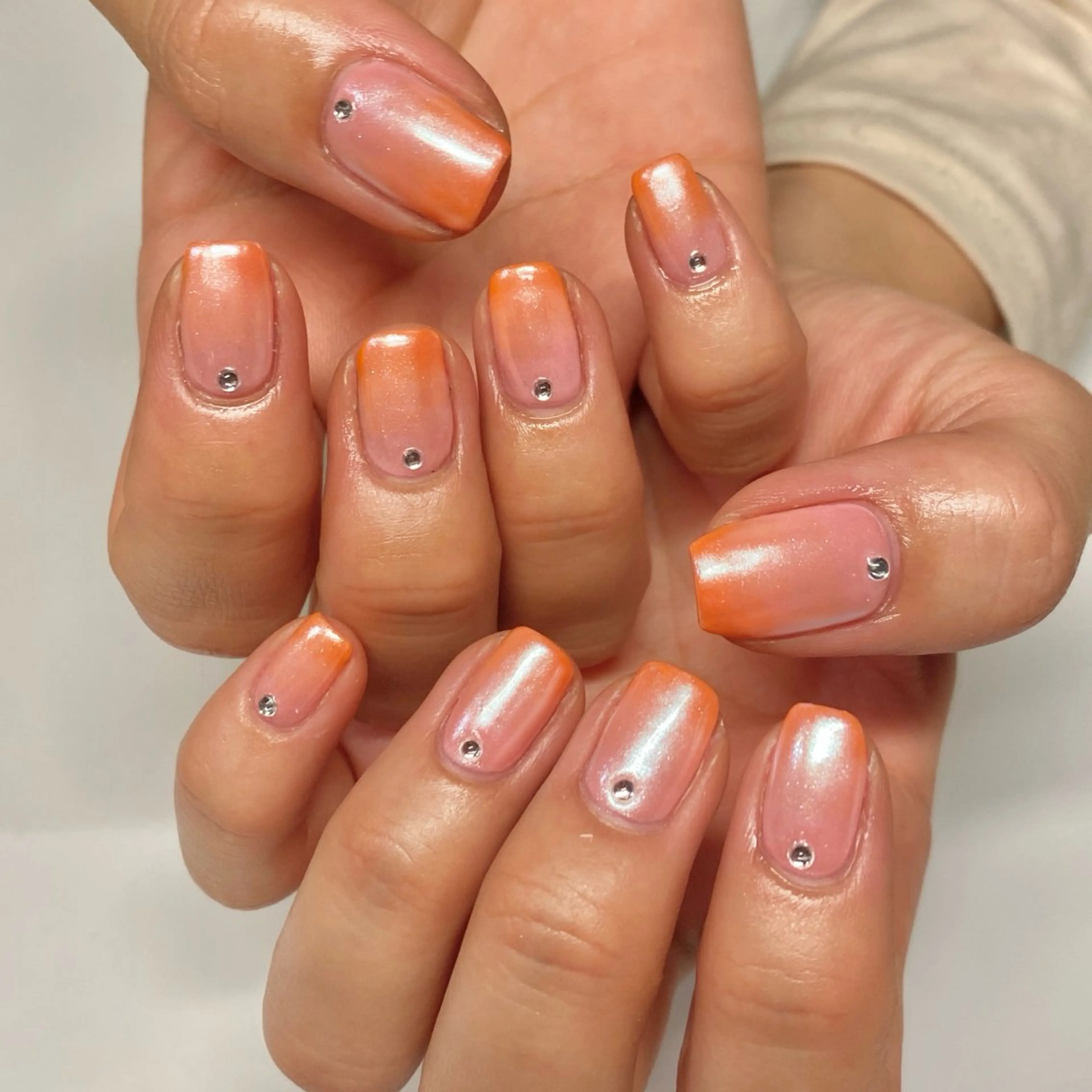 ネイル オーロラネイル グラデーション Loca.nails Kasumiのネイルデザイン