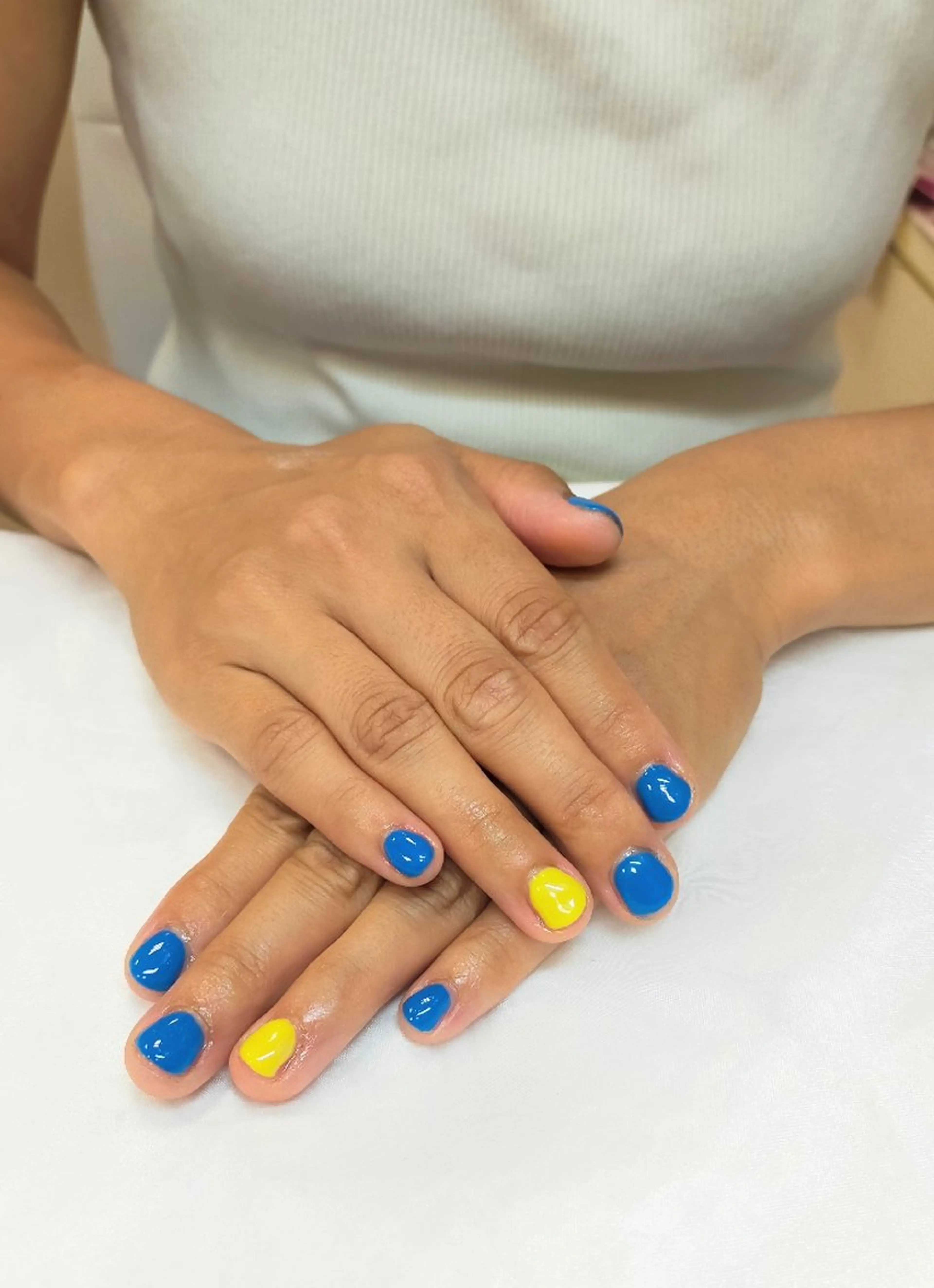 ネイル ワンカラーネイル ショートネイル 夏ネイル maruyasu. yのネイルデザイン