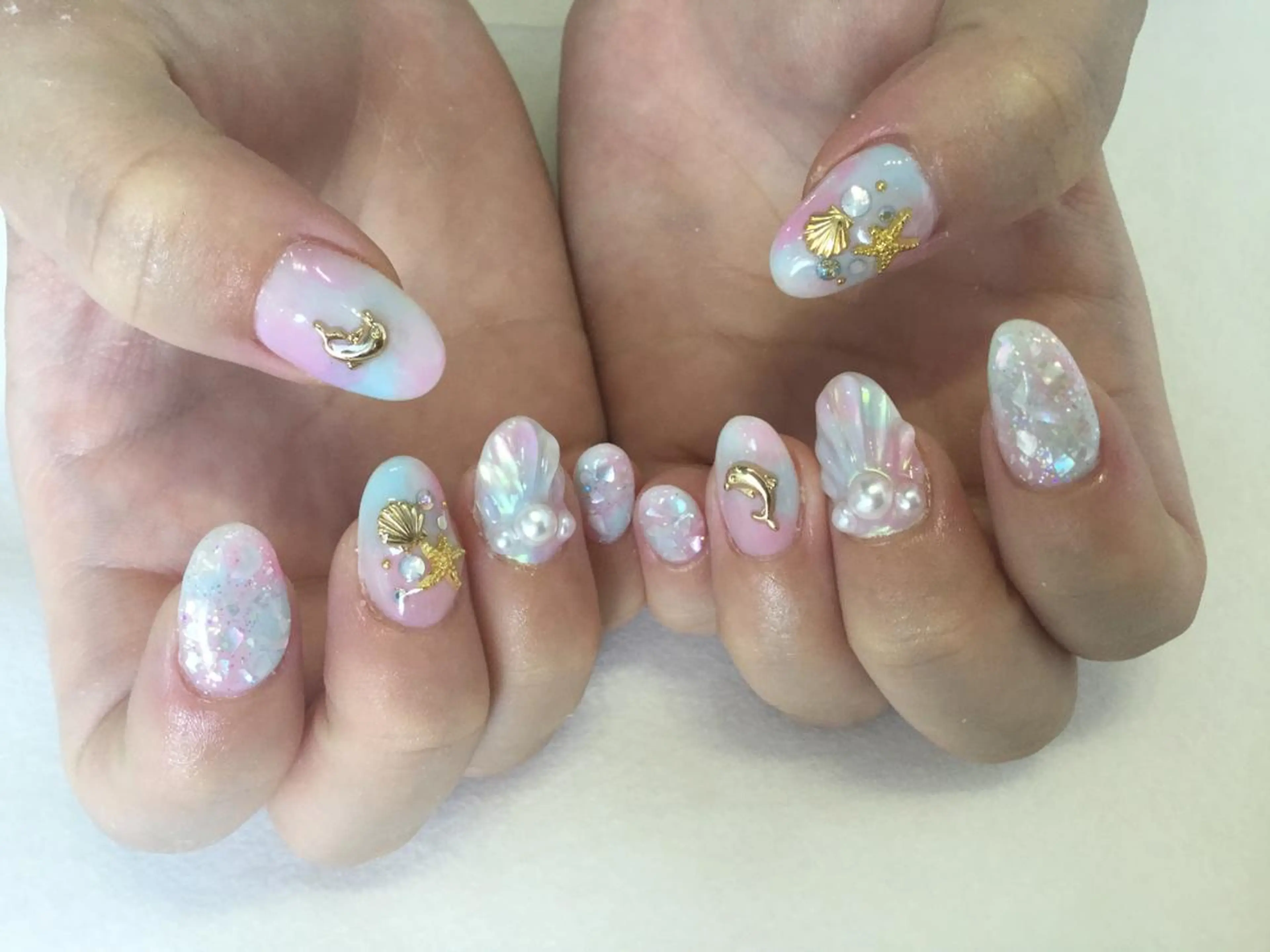 ネイル ハンドネイル 💎🐰 saki. m 🐰💎のネイルデザイン