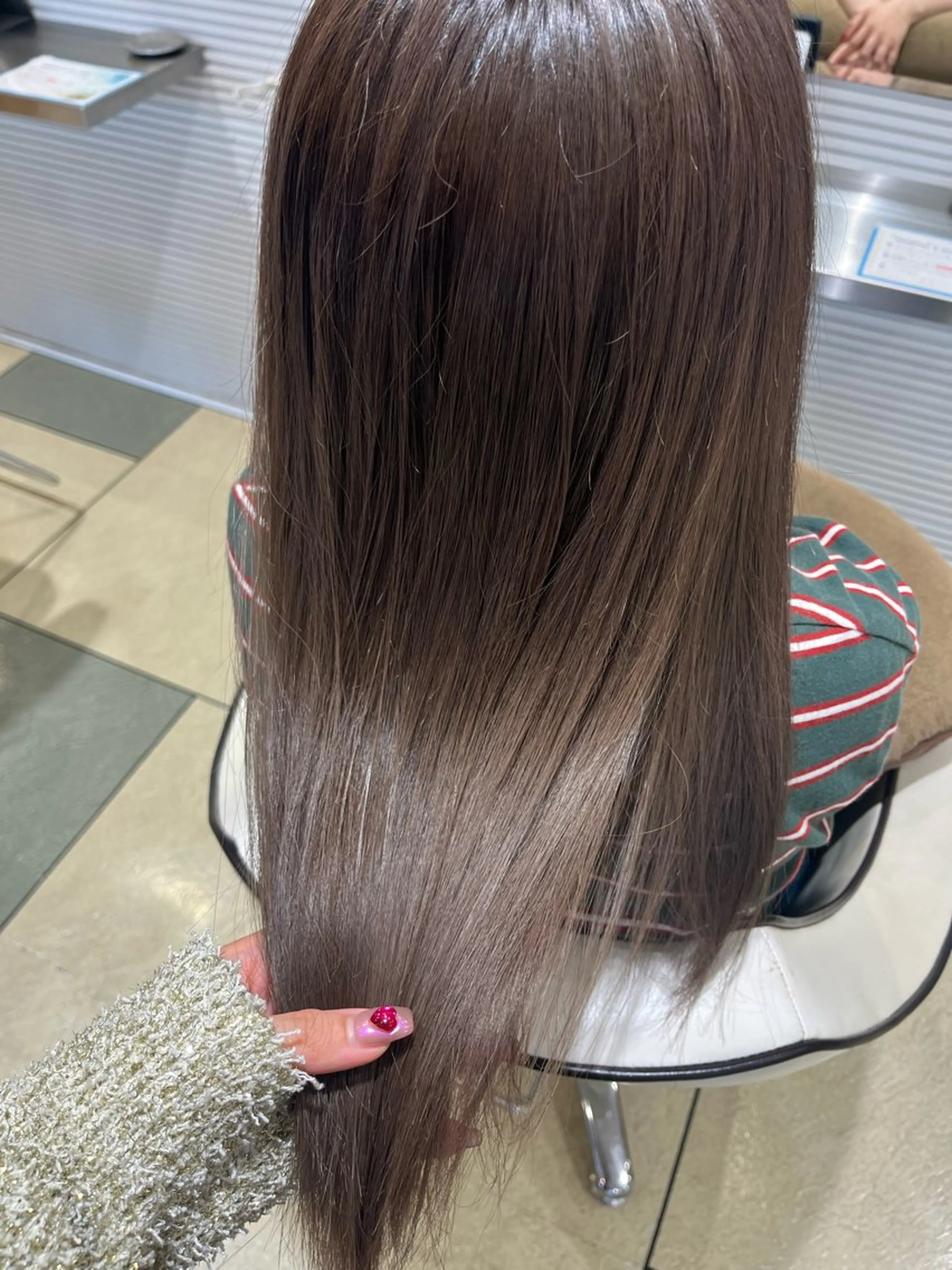 セミロング ☁️彦坂唯有/ 透明感カラー☁️のヘアスタイル