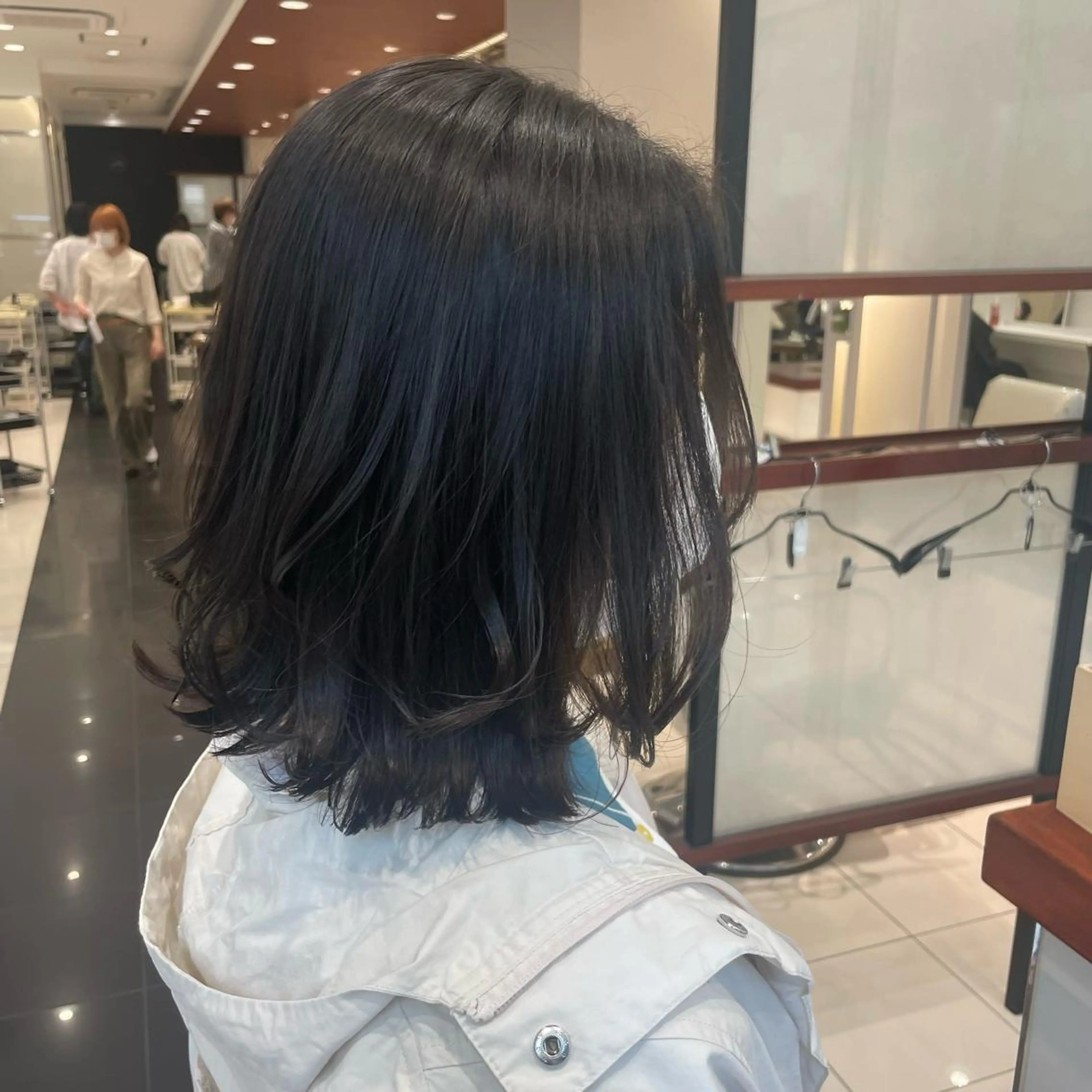 ミディアム くびれヘア 外ハネヘア カット 【潤いツヤヘア🫧】 岸野　妙波のヘアスタイル