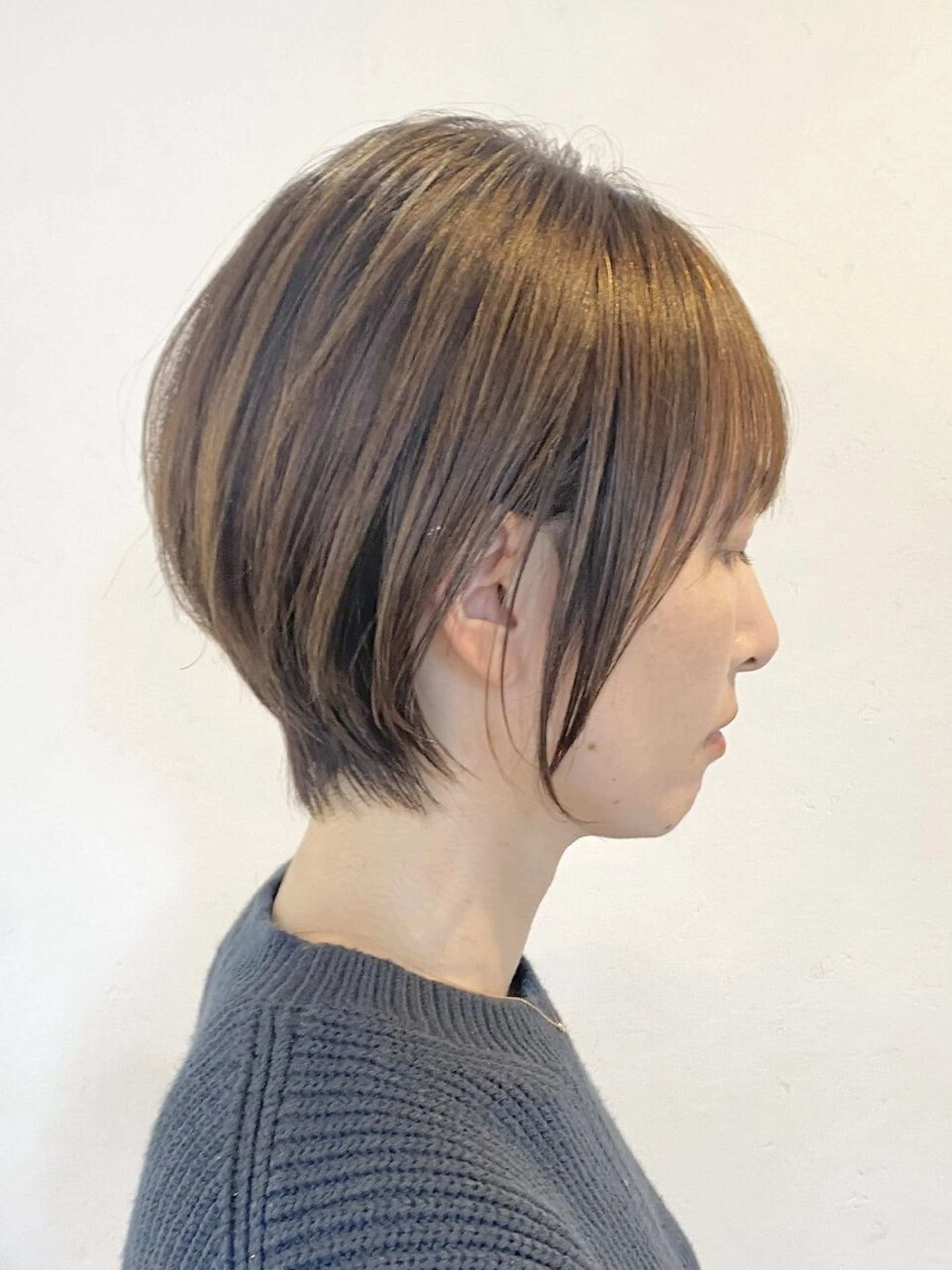 ショート カラー ハイライトカラー ハイライト 艶カラー/レイヤー/ ハイトーン/まなみのヘアスタイル