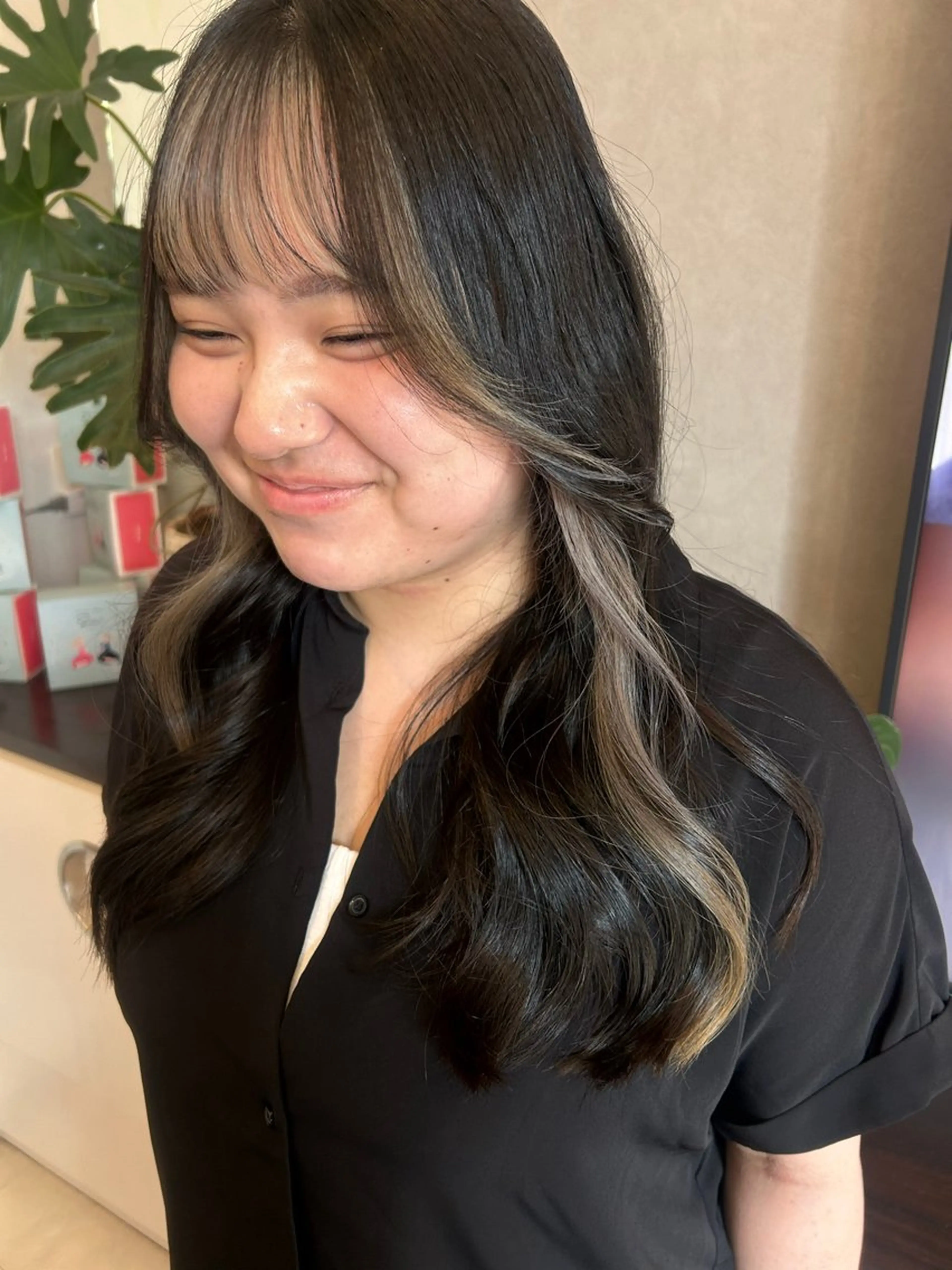 ロング ミストバング 🤍レイヤーツヤカラ ーAkane🇰🇷のヘアスタイル