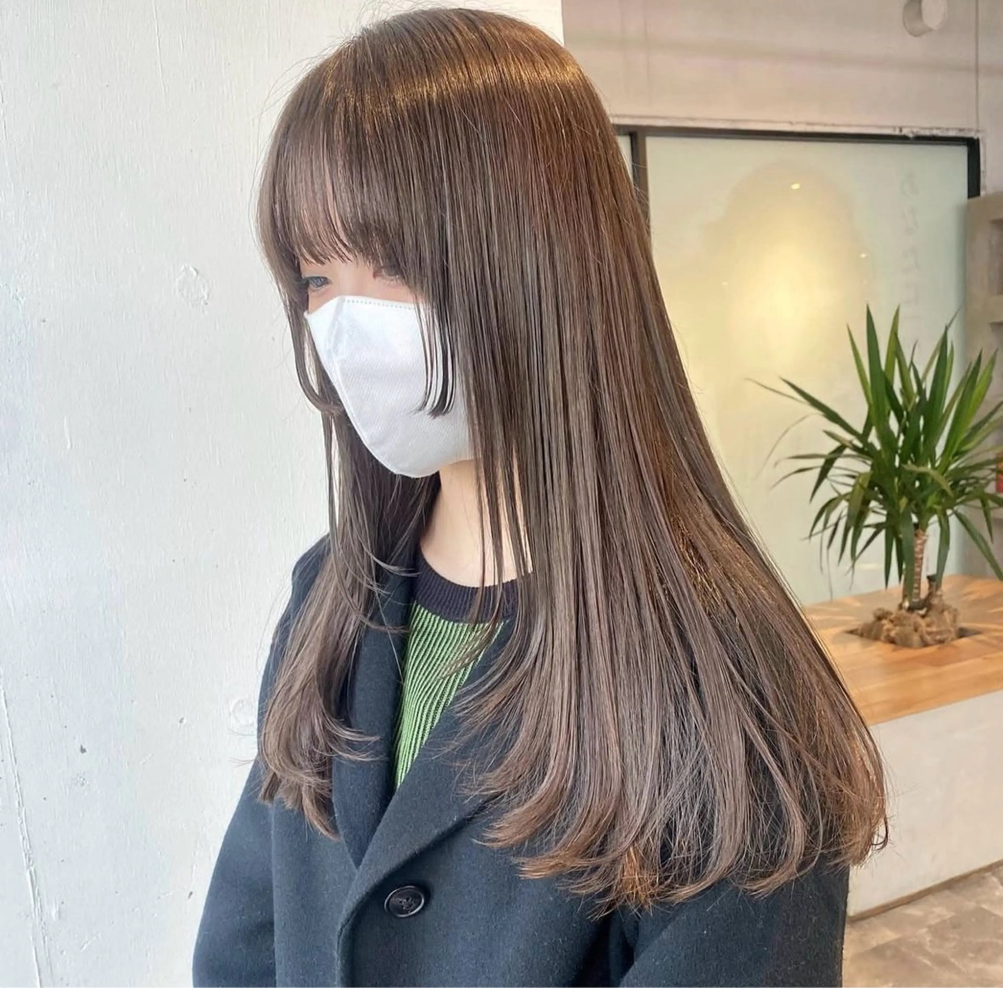 セミロング カラー ブリーチカラー特化 ✨️永井諒のヘアスタイル
