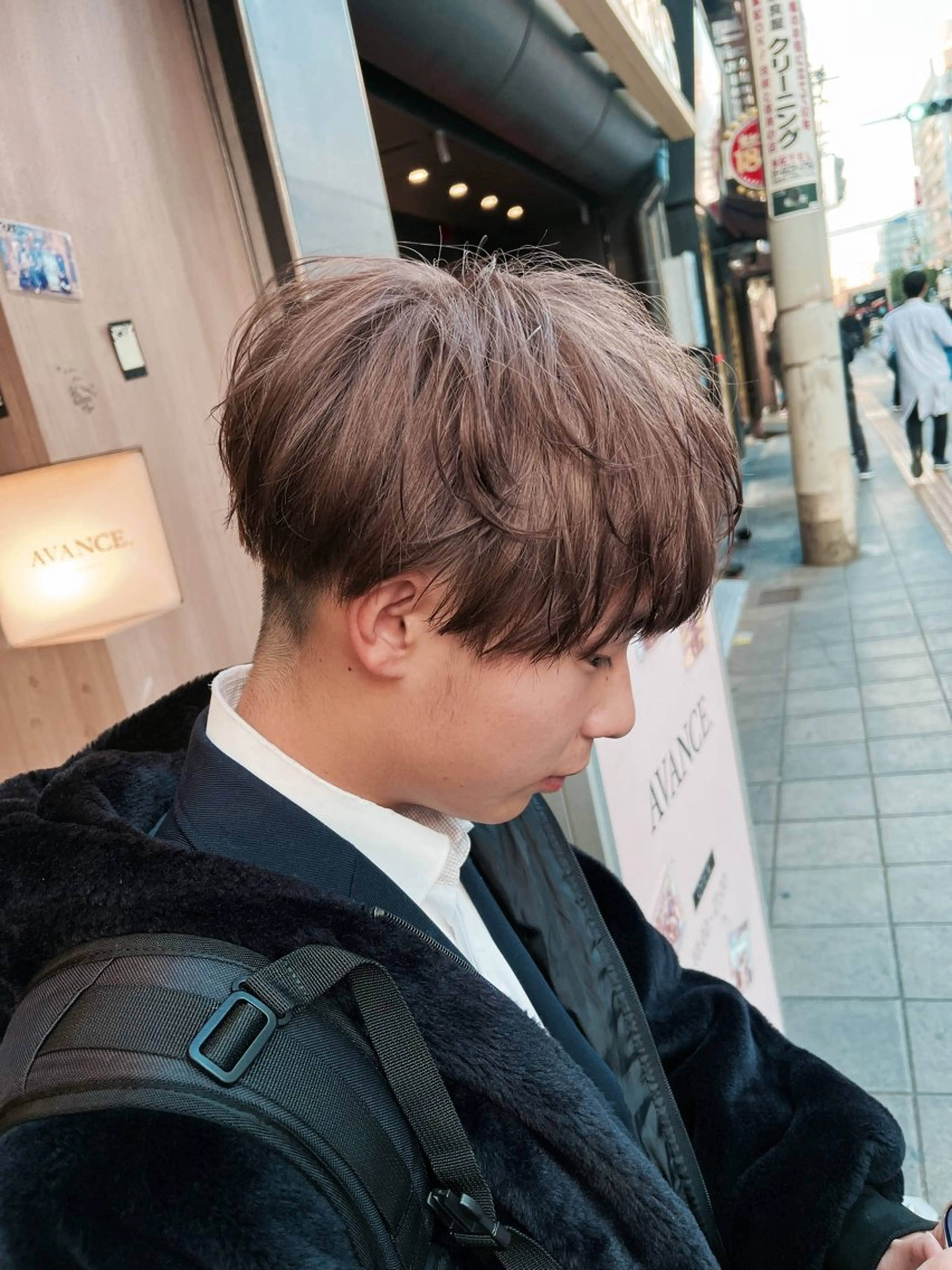 ショート カット ヘアカラー 【ブロンド】【ベージ ュ系】TAKUMAのヘアスタイル