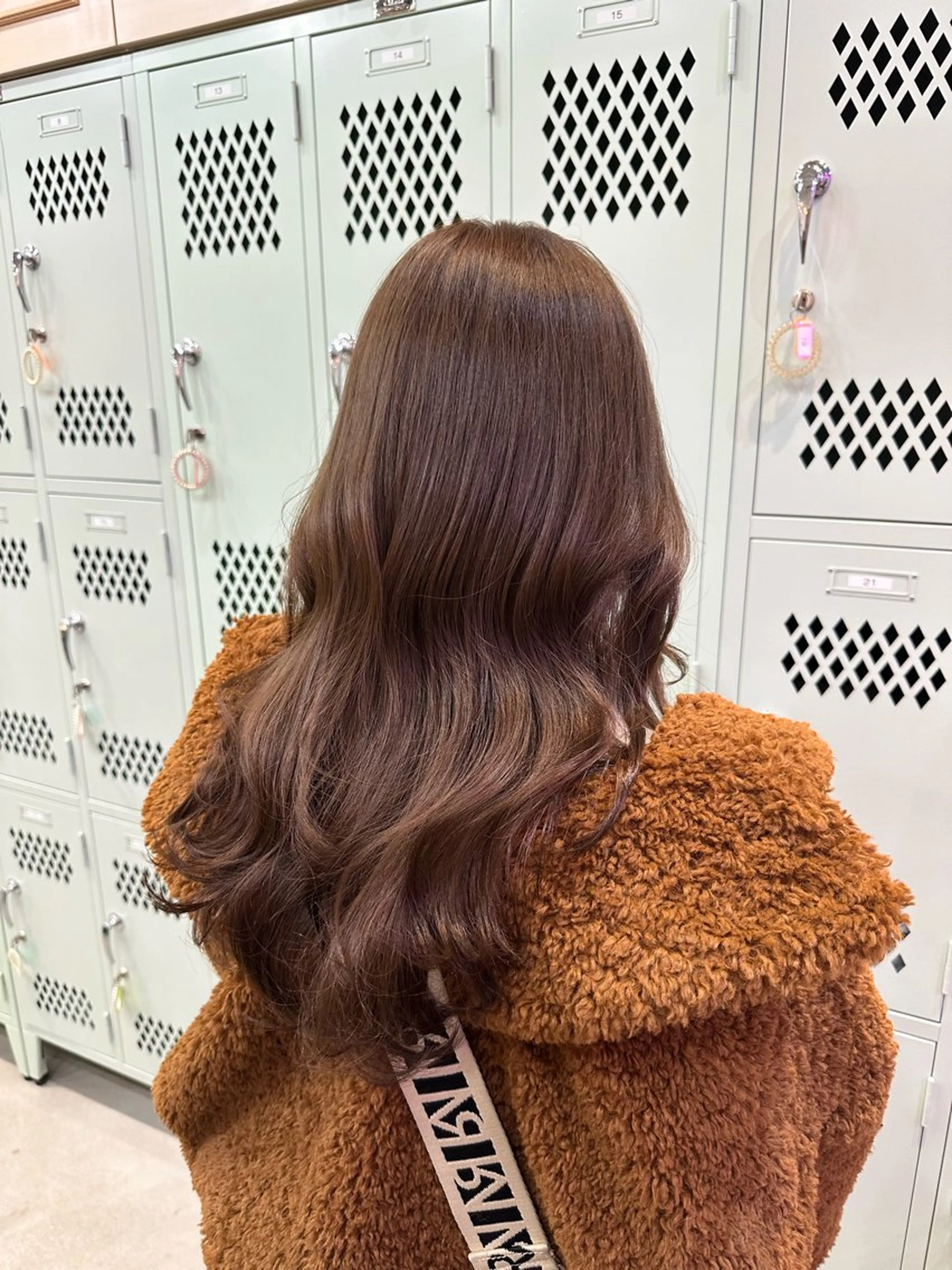 ロング ヘアカラー トリートメント 𝐑𝐮𝐧𝐚 🩵のヘアスタイル