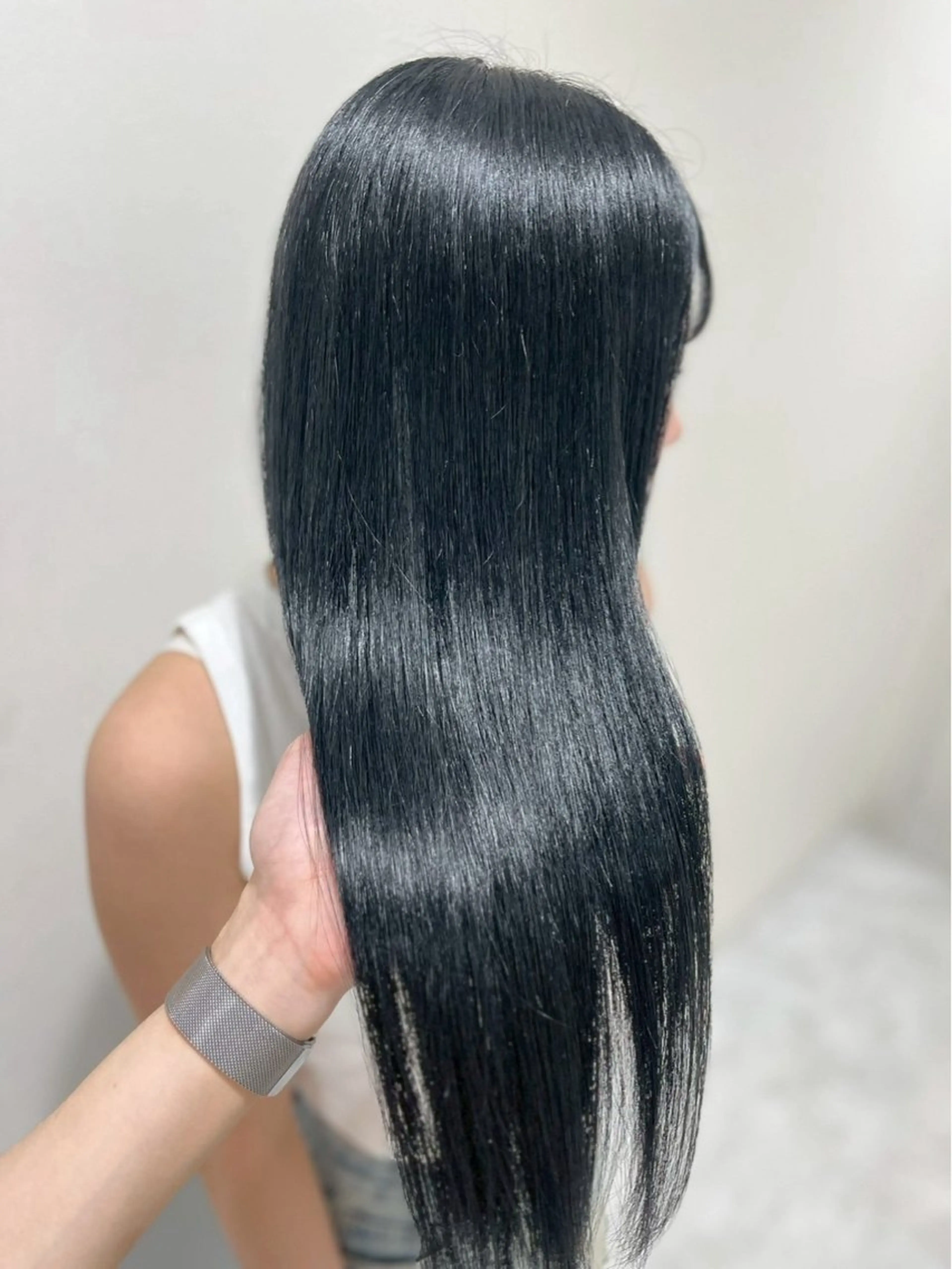カラー 黒髪 ブルーカラー ブルーブラック ヘアカラー 💎寒色💎 HARUKAのヘアスタイル