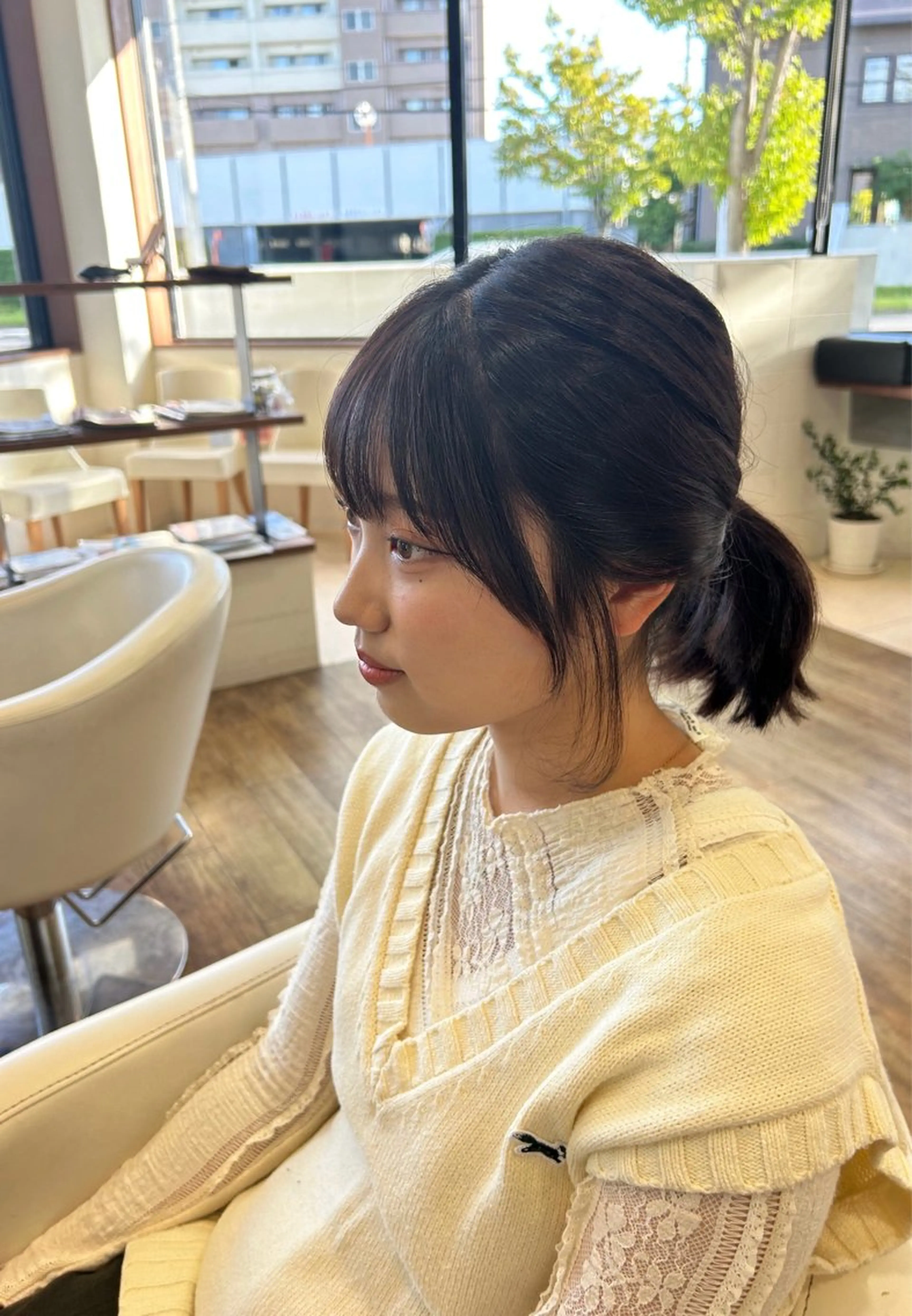 ミディアム 顔周りカット 水木 里咲のヘアスタイル