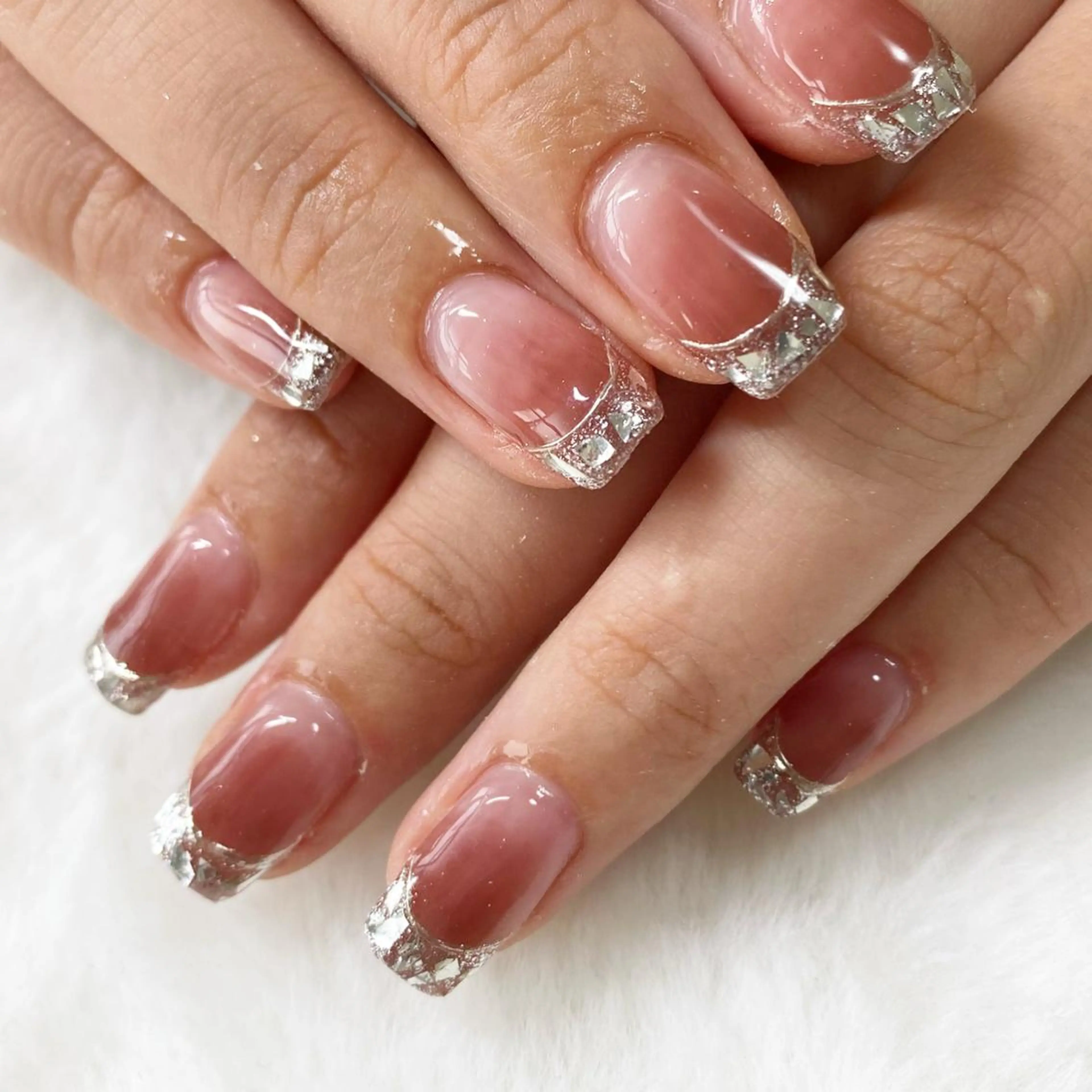 ネイル Laki nailのネイルデザイン