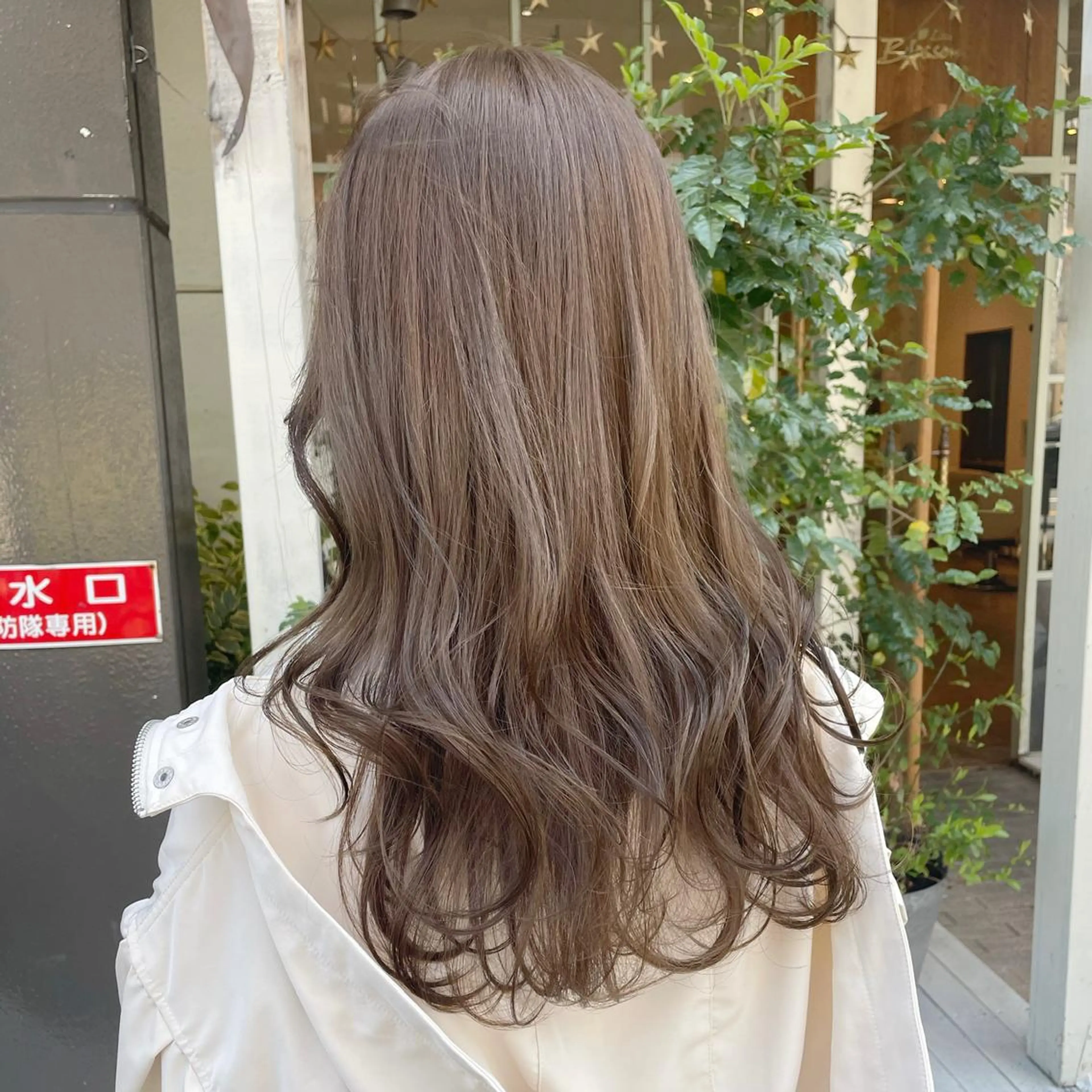 ミディアム カラー カット ヘアカラー トリートメント 【完全個室】髪質改善 暖色カラー/山崎唯奈のヘアスタイル