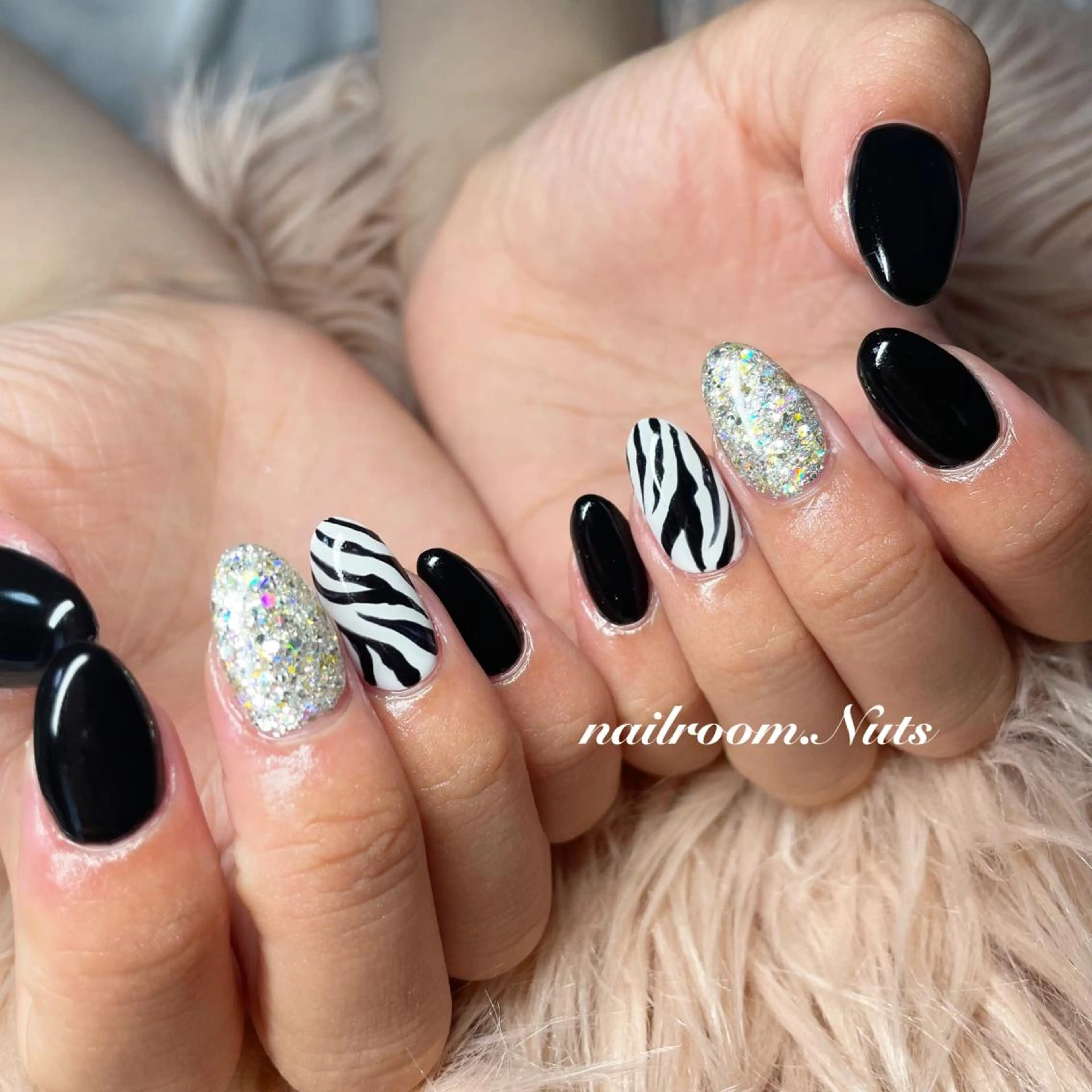 ネイル ハンドネイル nailsalon Nutsのネイルデザイン