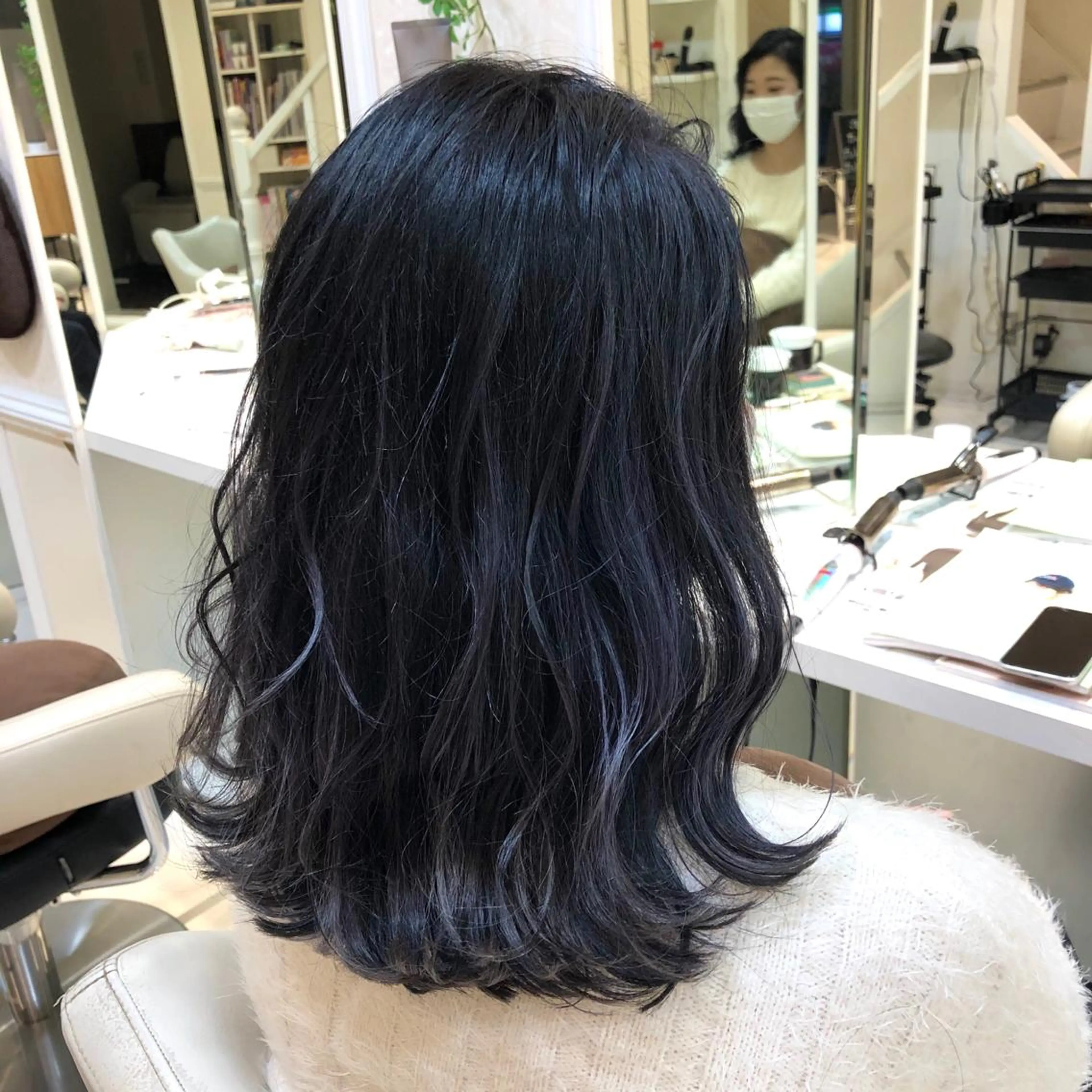 ミディアム カラー ハイライトカラー シルバー 3Dハイライト ハイライト ヘアカラー トリートメント 🌈ぷる艶カラー🌈 髪質改善👑柳沼尚貴のヘアスタイル