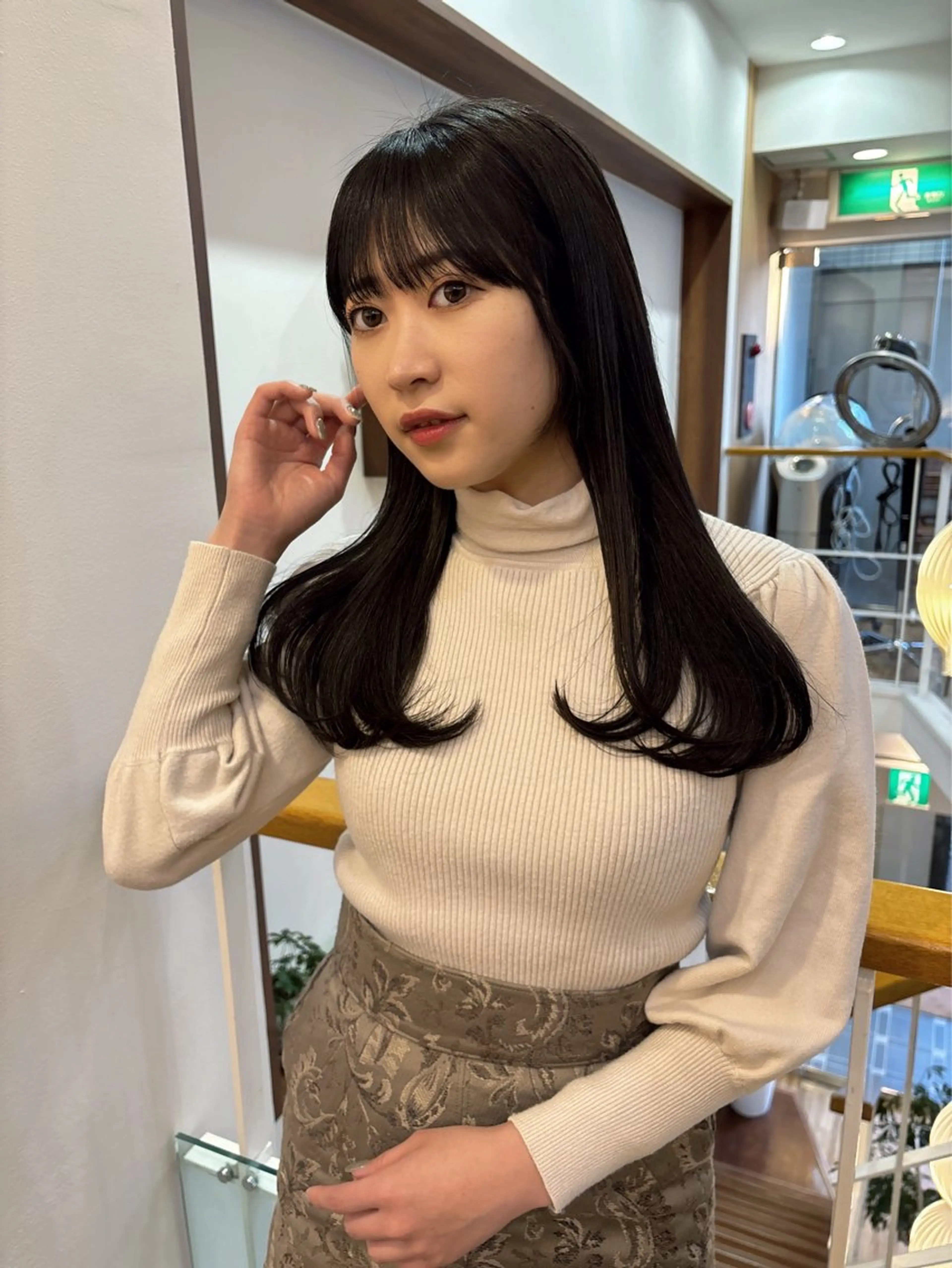 ロング カラー カット ヘアカラー トリートメント レイヤーカット /透明感/千葉怜寿のヘアスタイル