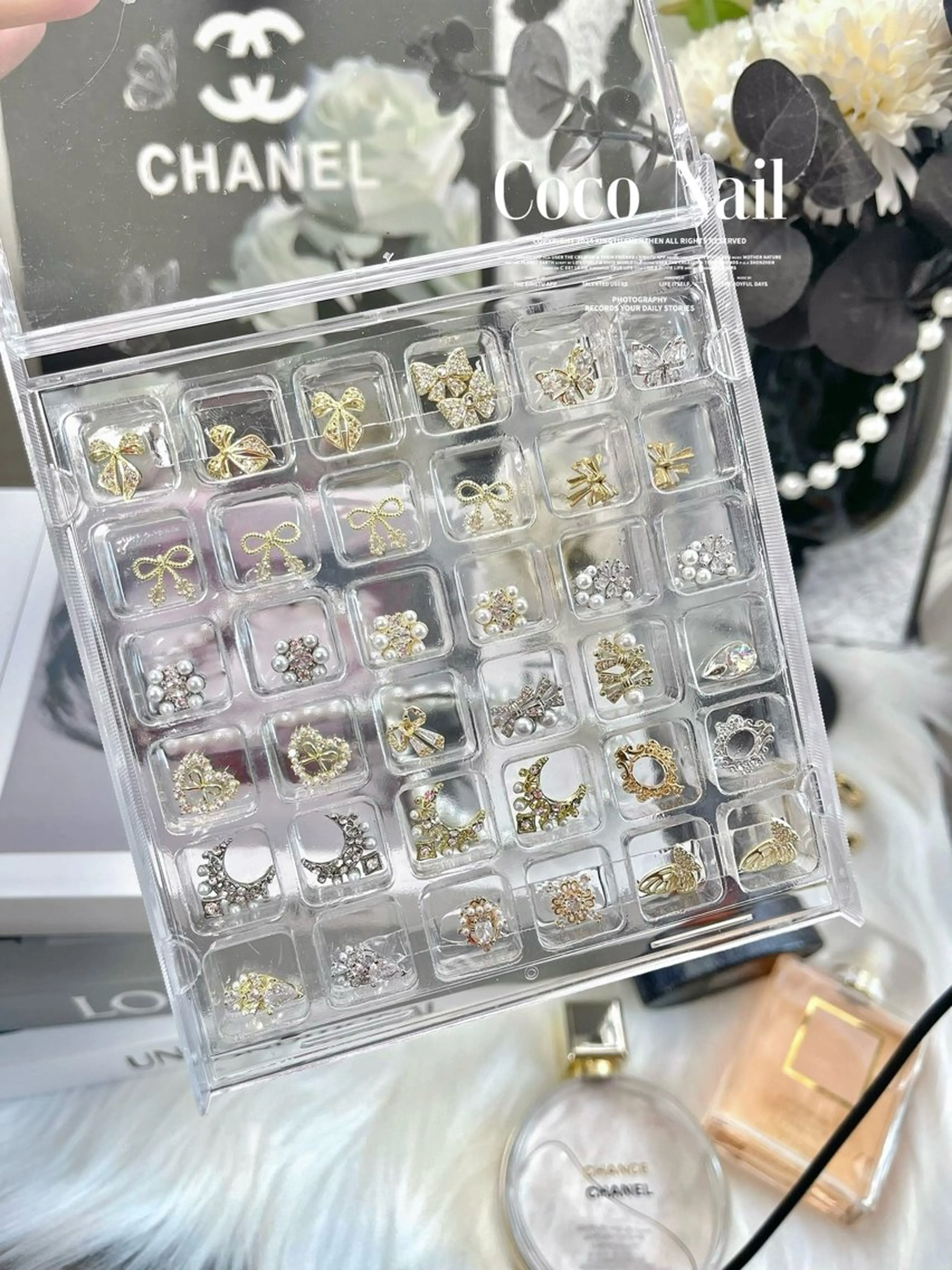 ネイル ストーンネイル Nail Studio 331のネイルデザイン