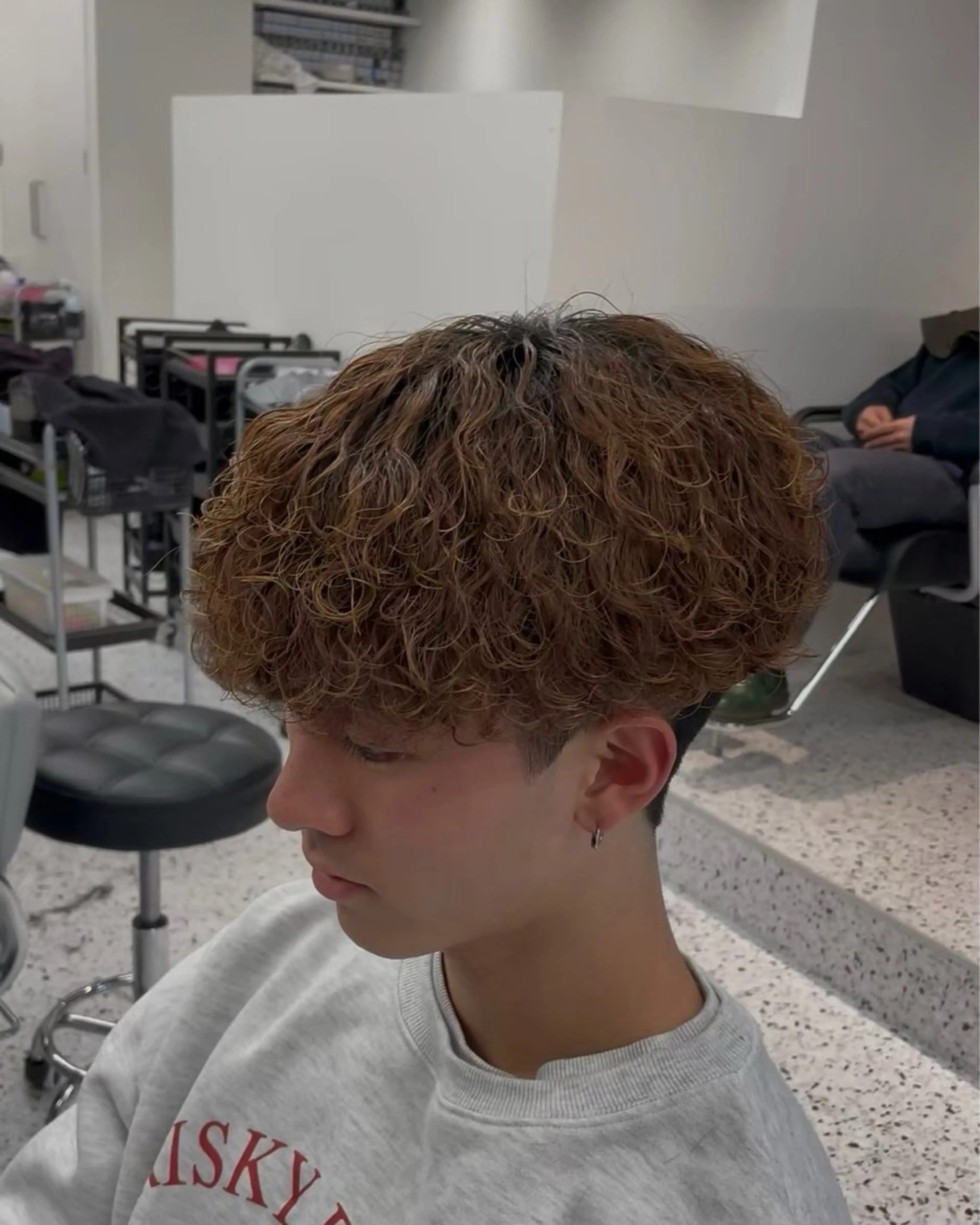 ショート カラー パーマ ✨️メンズ特化波巻き ツイスパ✨️松本真生のヘアスタイル