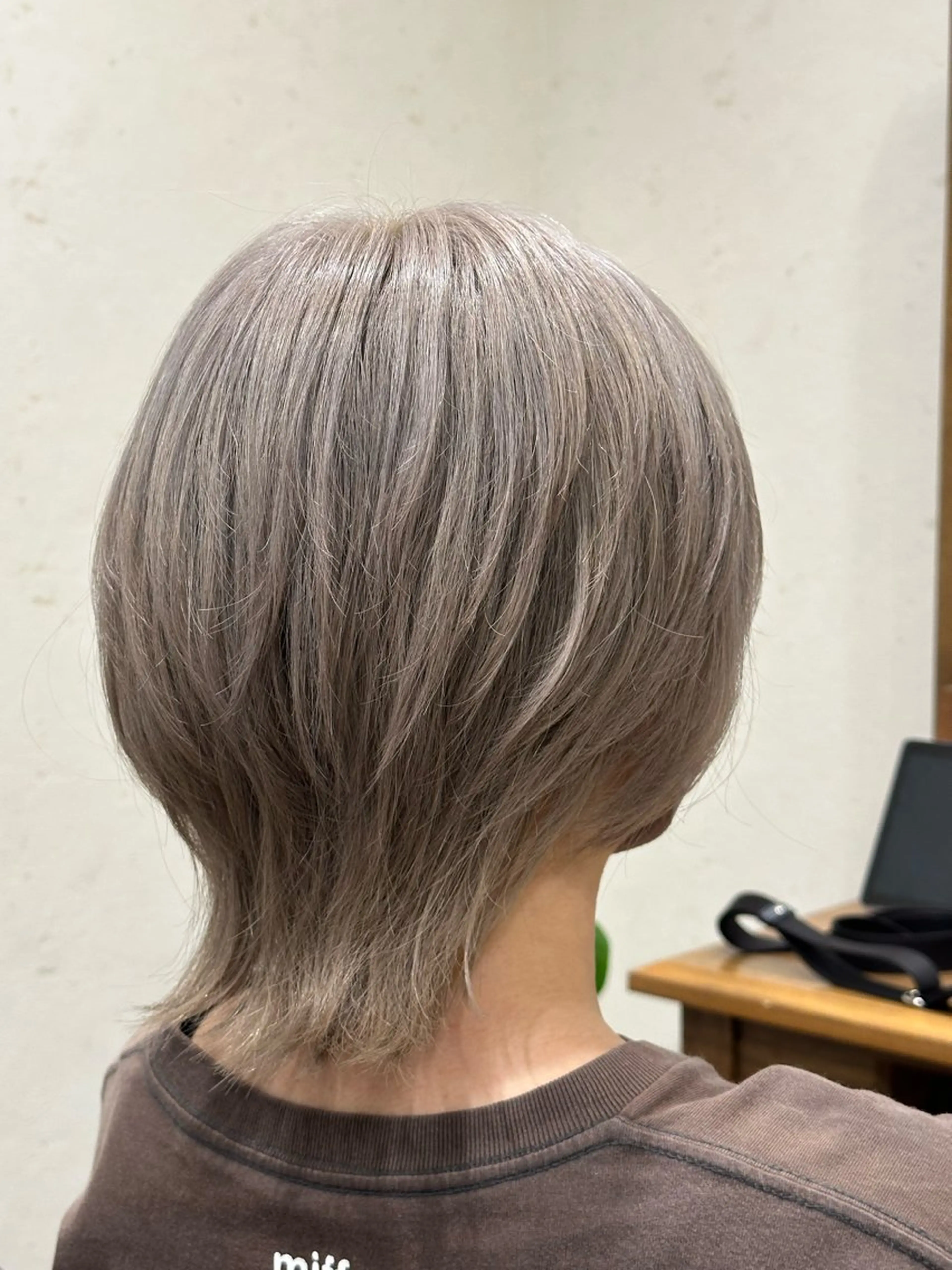 ショート ヘアカラー sac所属・ハイトーン/レイヤー 🎃ショウタのヘアスタイル