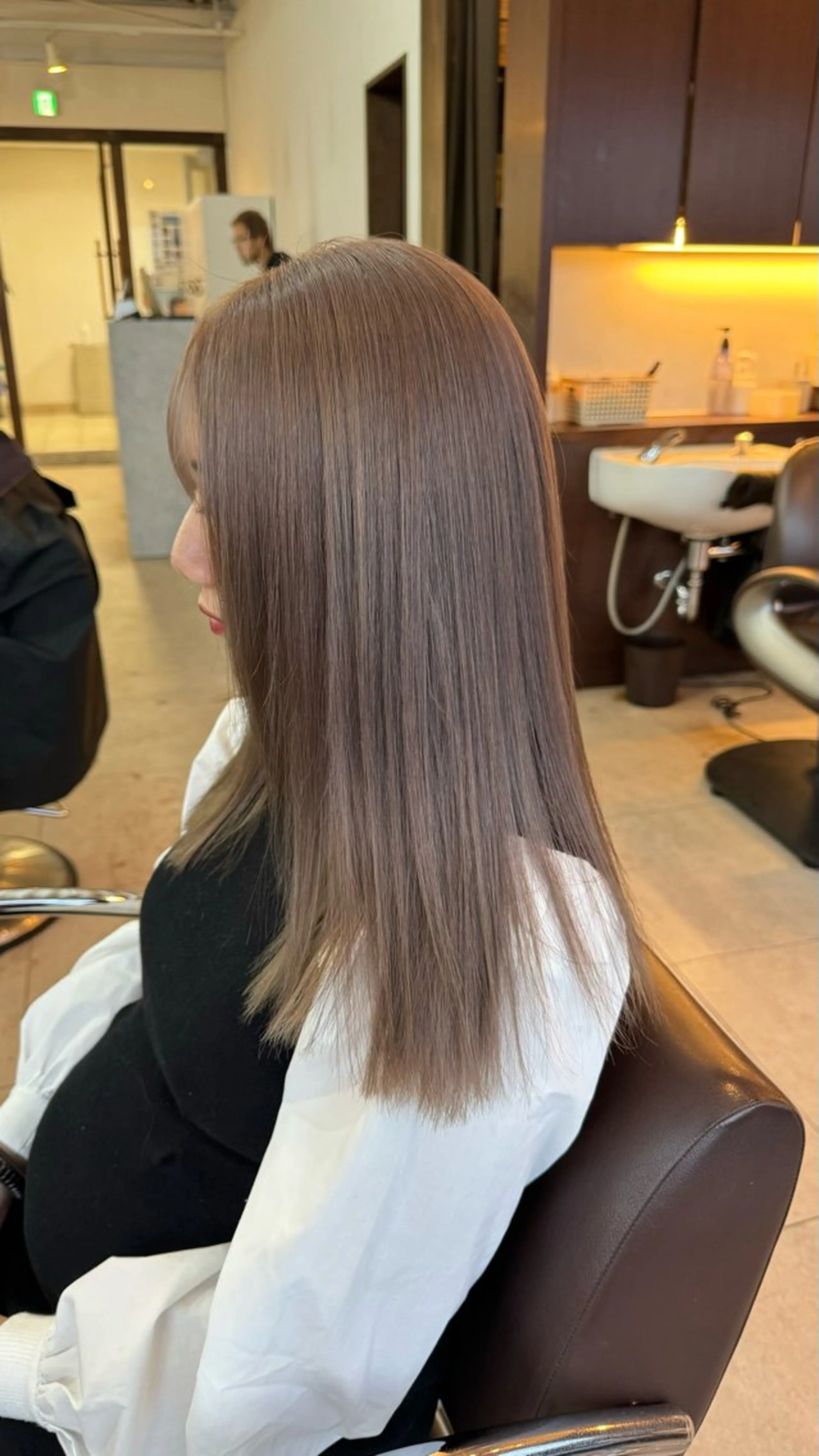 カラー ベージュカラー 齋藤 紗矢香のヘアスタイル