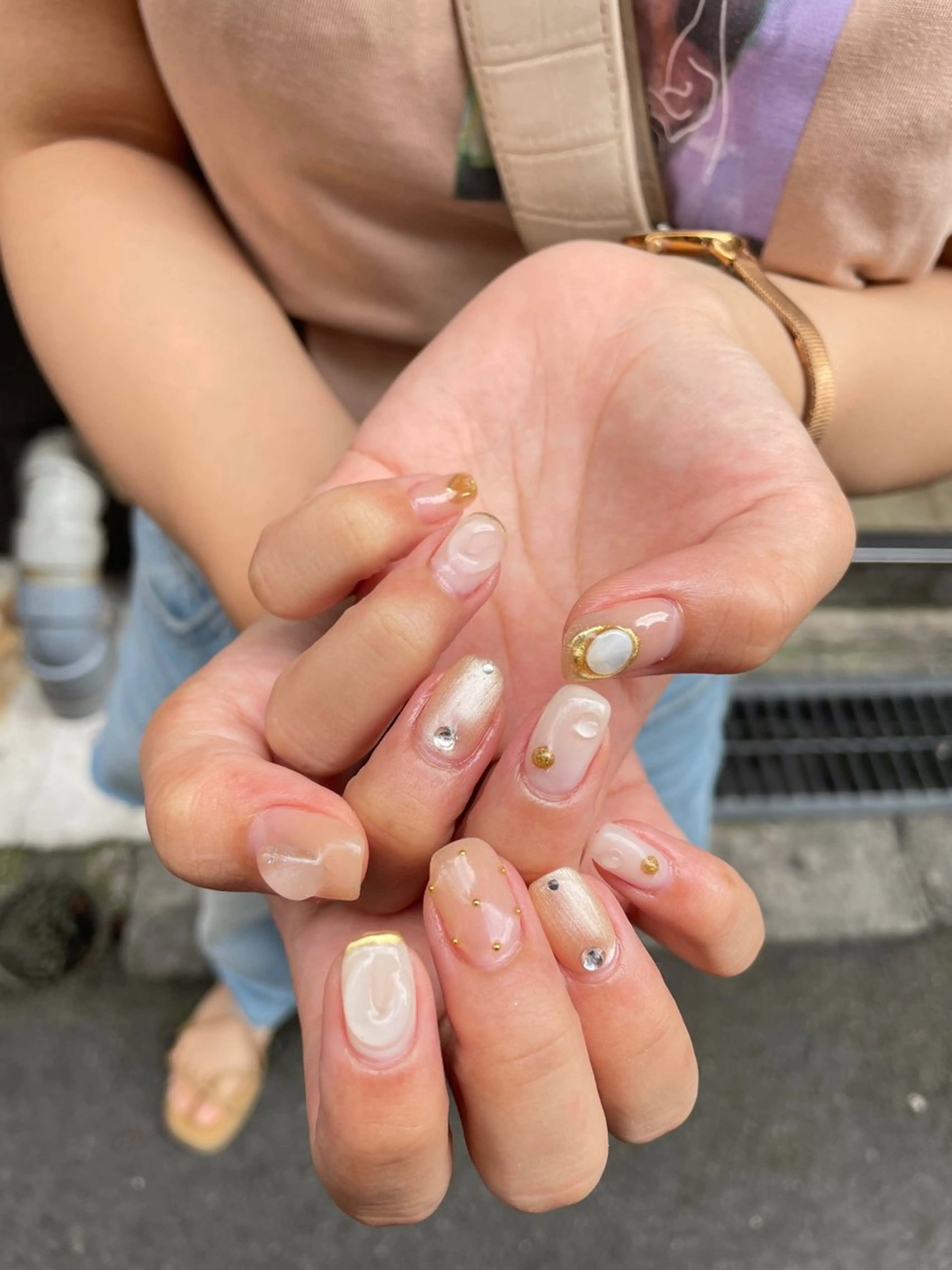 ネイル ニュアンスネイル ハンドネイル 楢本 彩耶のネイルデザイン