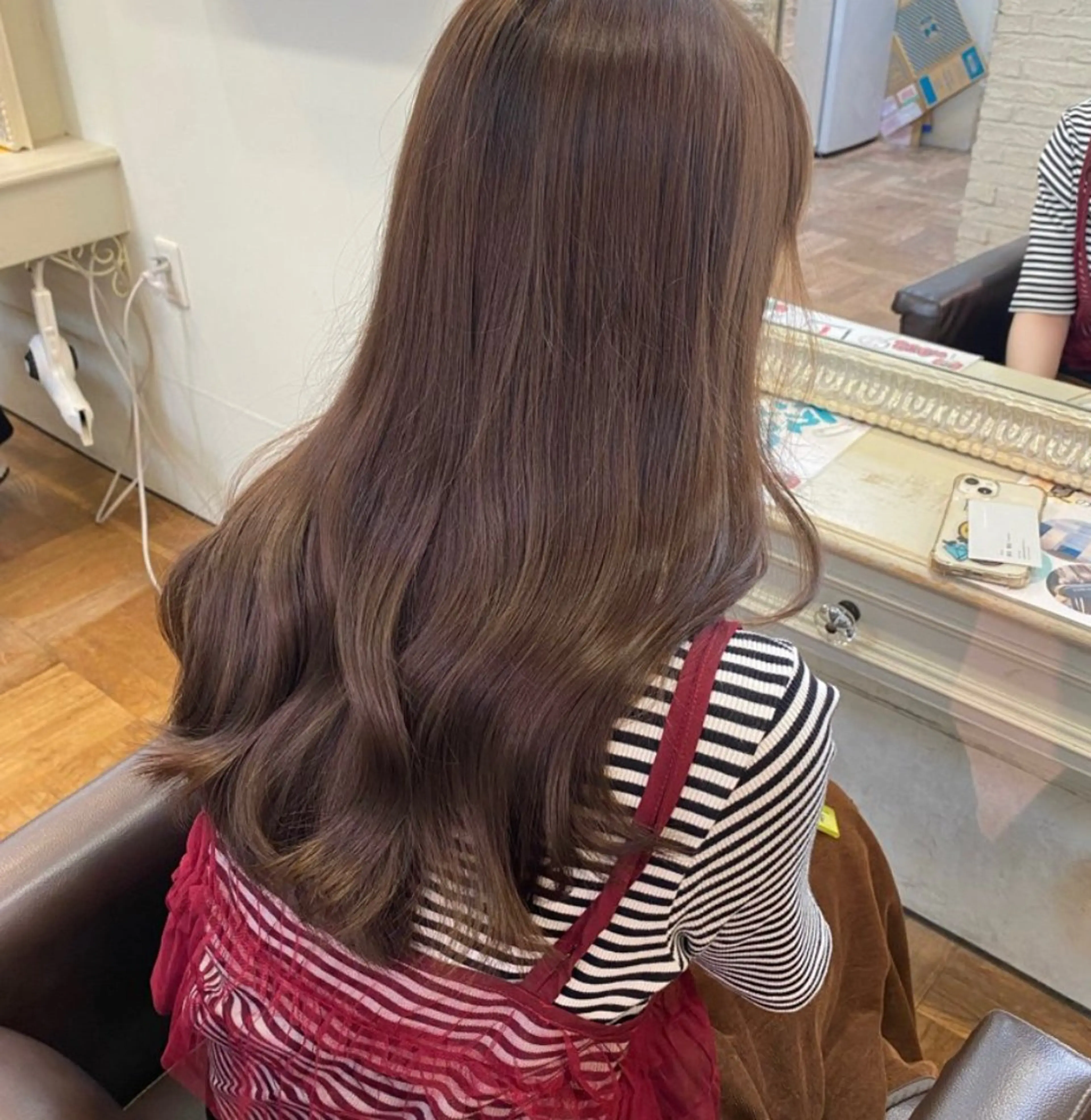 【ブリーチ無しダブルカラー+カット】髪質改善トリートメントLv1付の写真