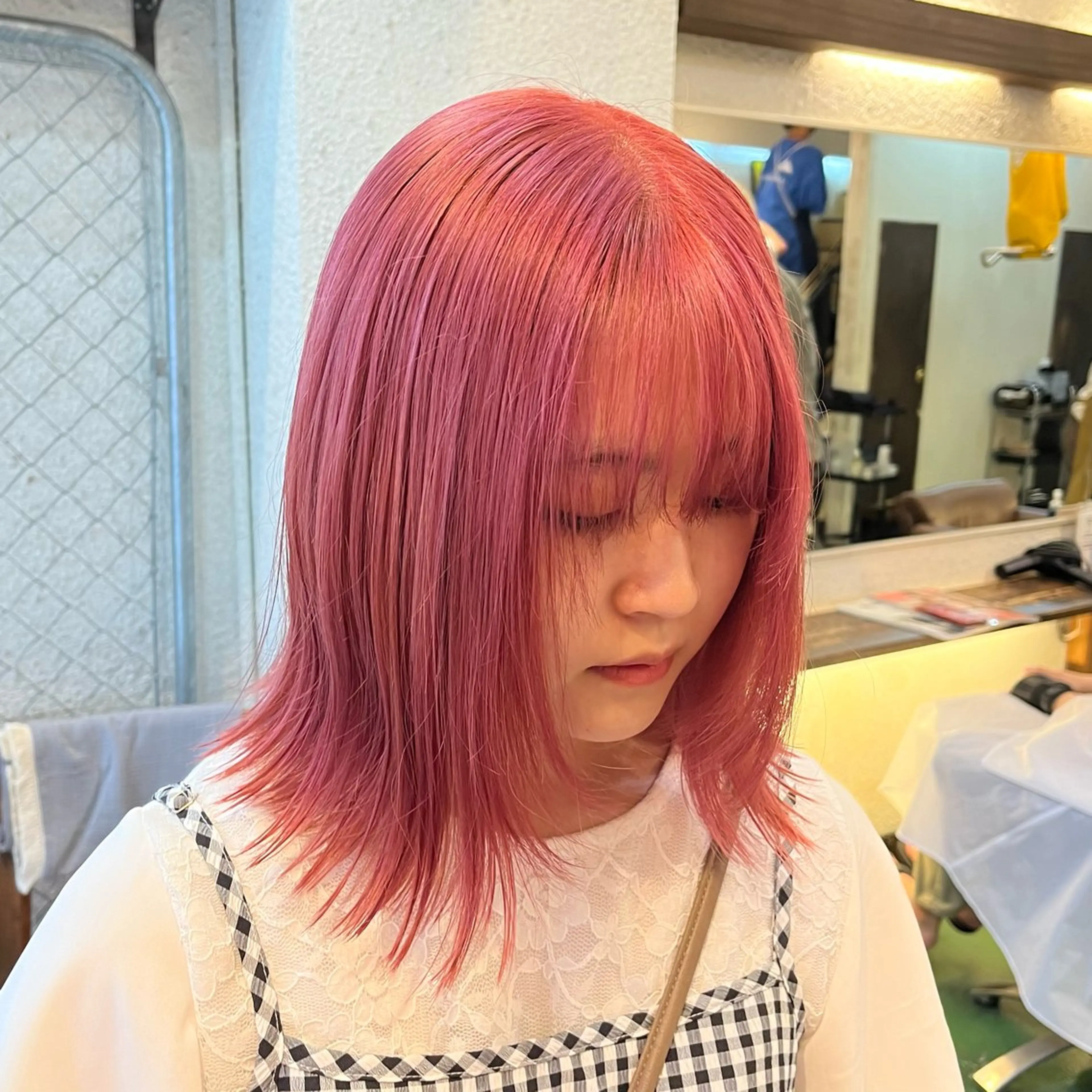 セミロング カラー ボブ/レイヤー/ ハッシュカット/河内のヘアスタイル