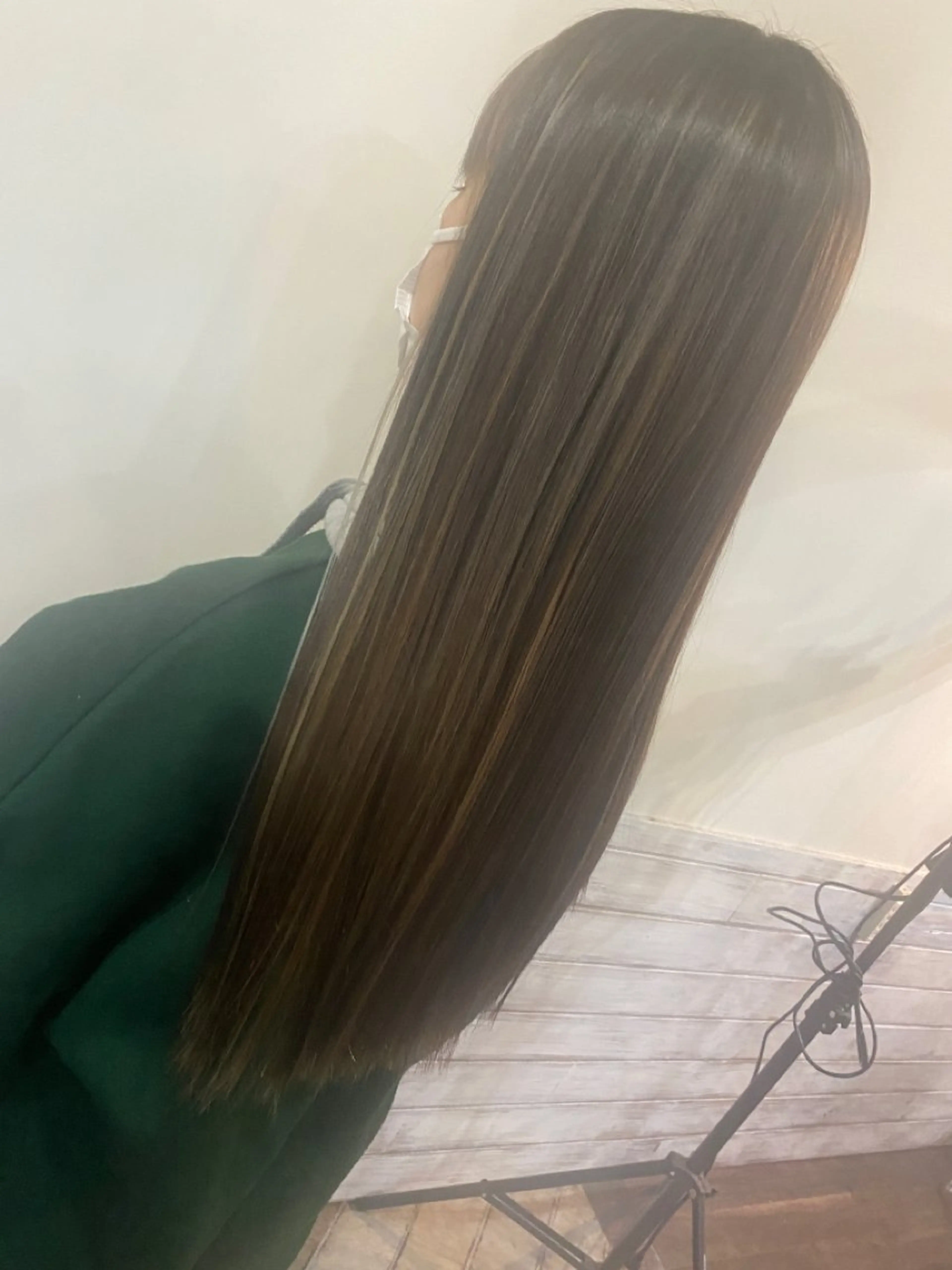 ロング カラー ハイライトカラー ハイライト トリートメント カット ヘアカラー トリートメント グランルシア梅田所属・女性指名人気no.1 尾崎のヘアスタイル