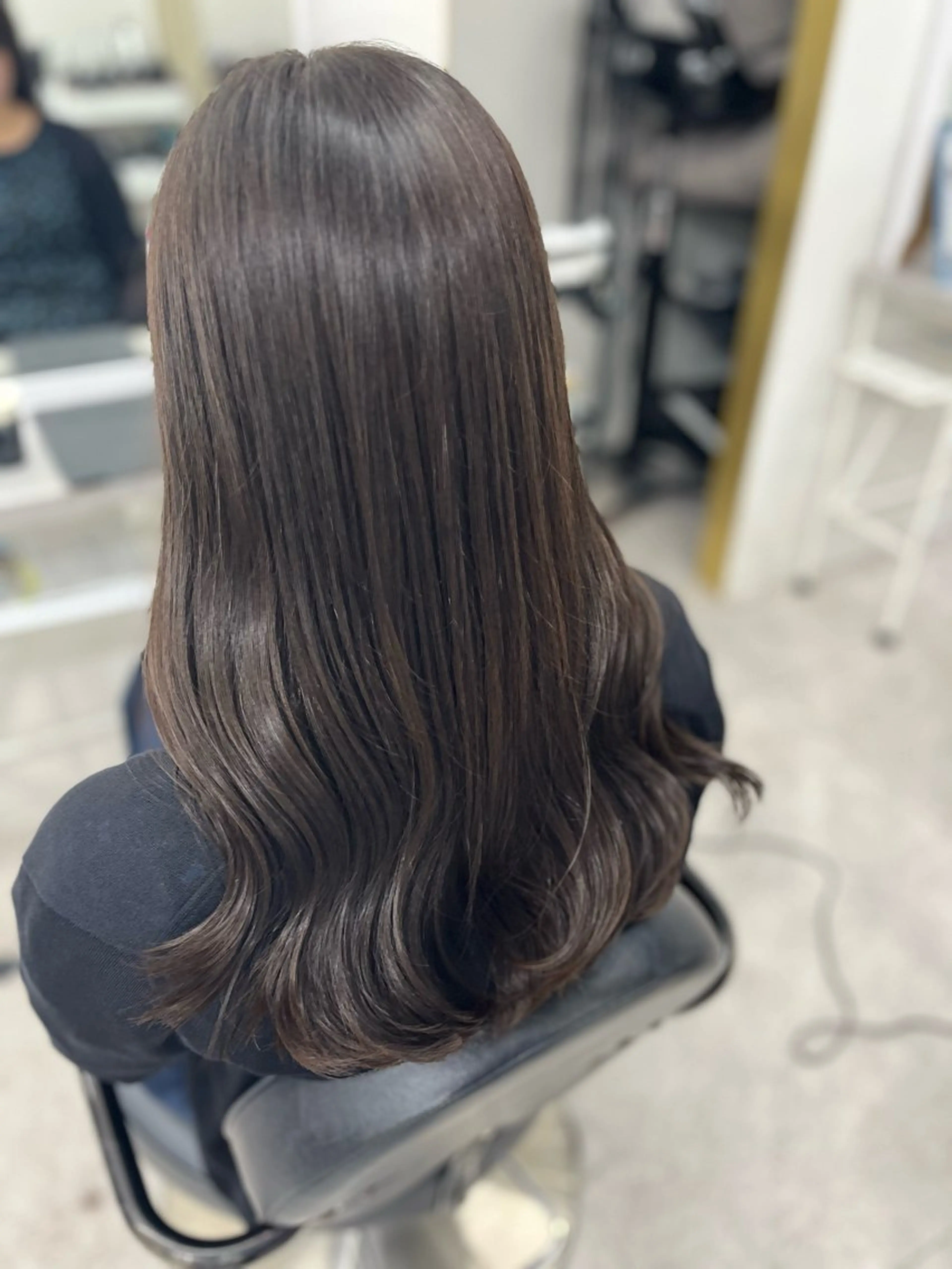 ロング カラー ベージュカラー オリーブベージュ カット ヘアカラー トリートメント 🫧ぷる艶カラー🫧 Yuubi🦩のヘアスタイル