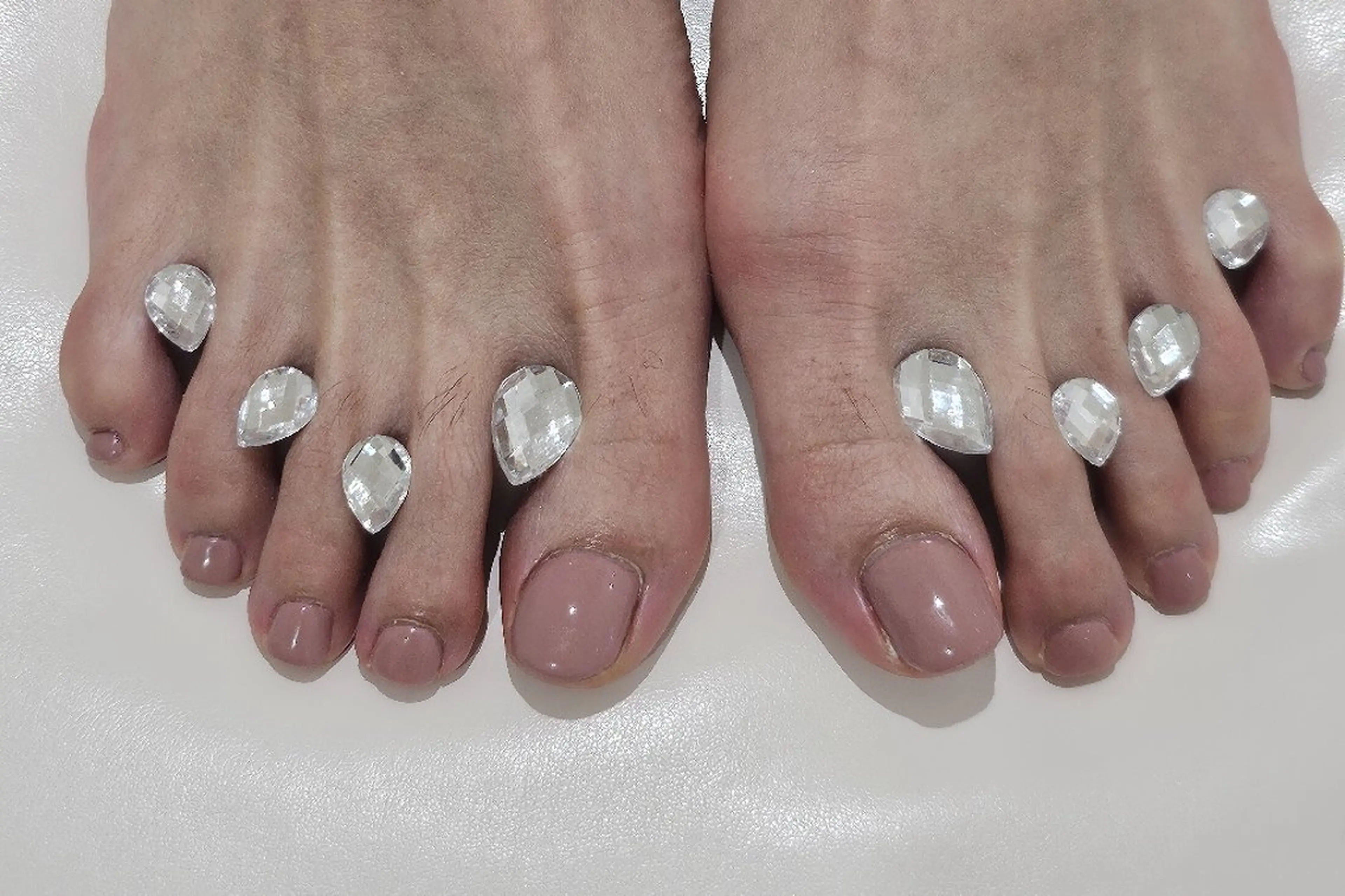 ネイル ピンク ピンクベージュ フットネイル Murakami Akaneのネイルデザイン